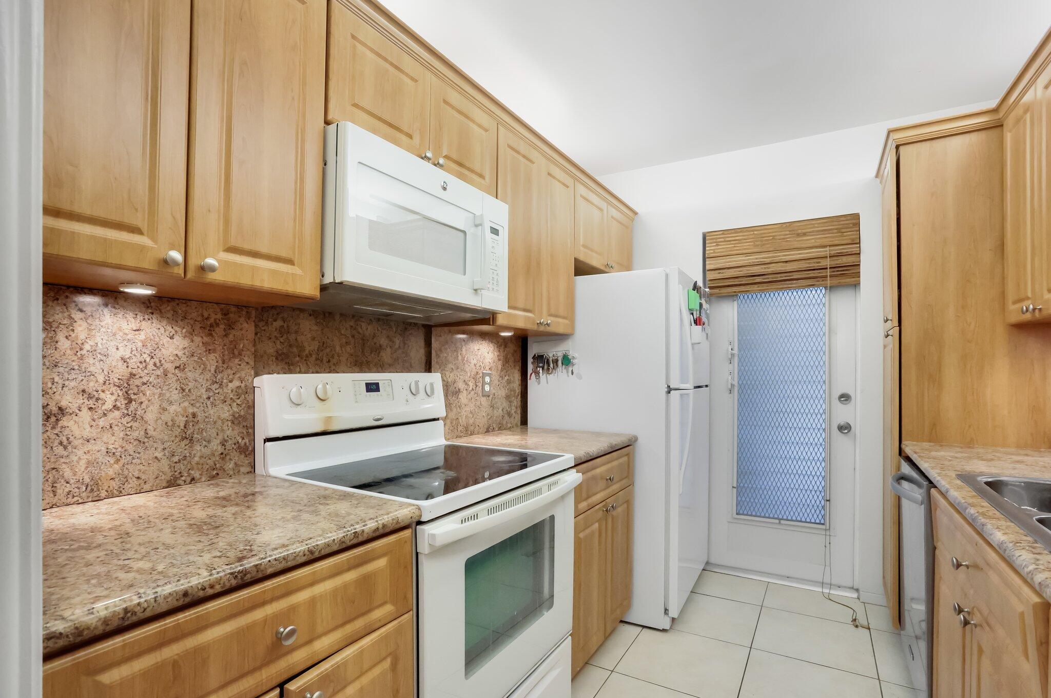 TROPIC HARBOR CONDO PART SEVEN - Residential