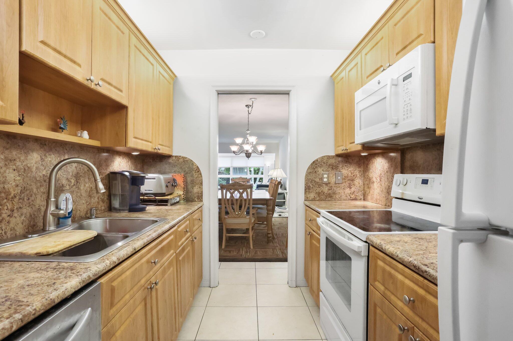 TROPIC HARBOR CONDO PART SEVEN - Residential
