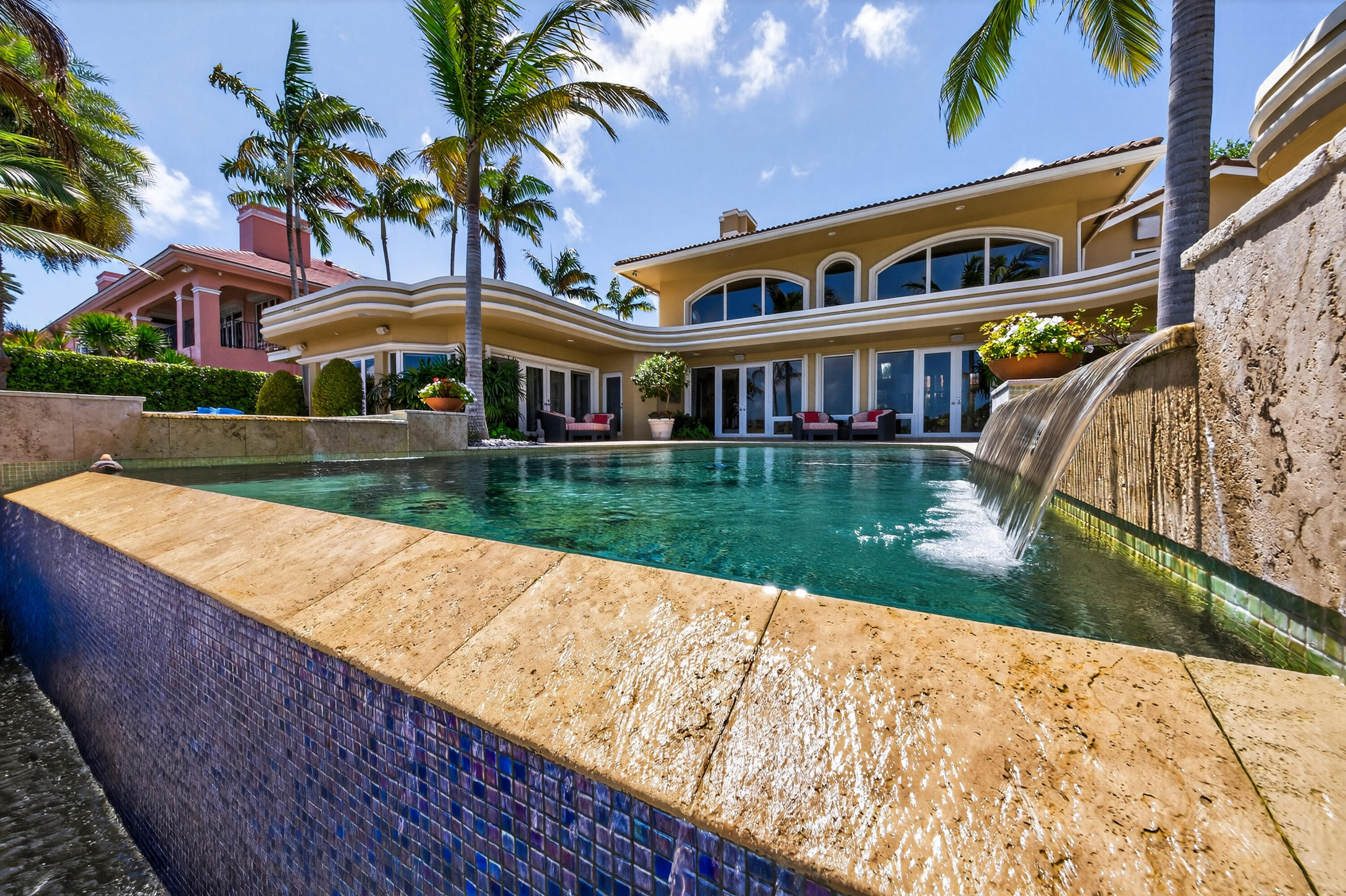 HARBOR BEACH - Residential