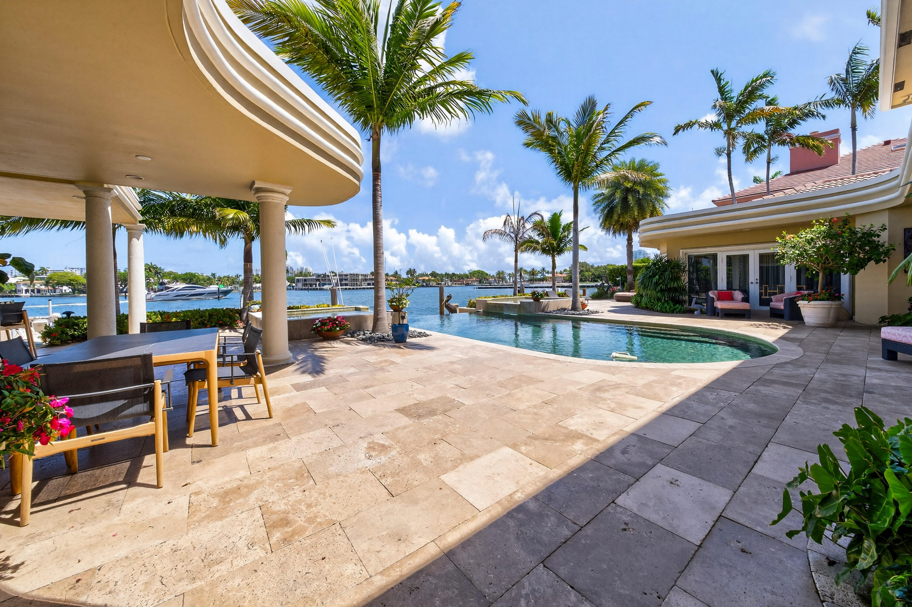 HARBOR BEACH - Residential