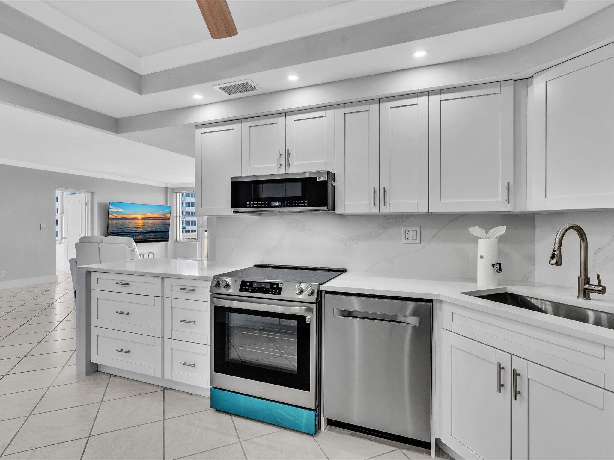 CORAL RIDGE TOWERS NORTH CO-OP - Residential