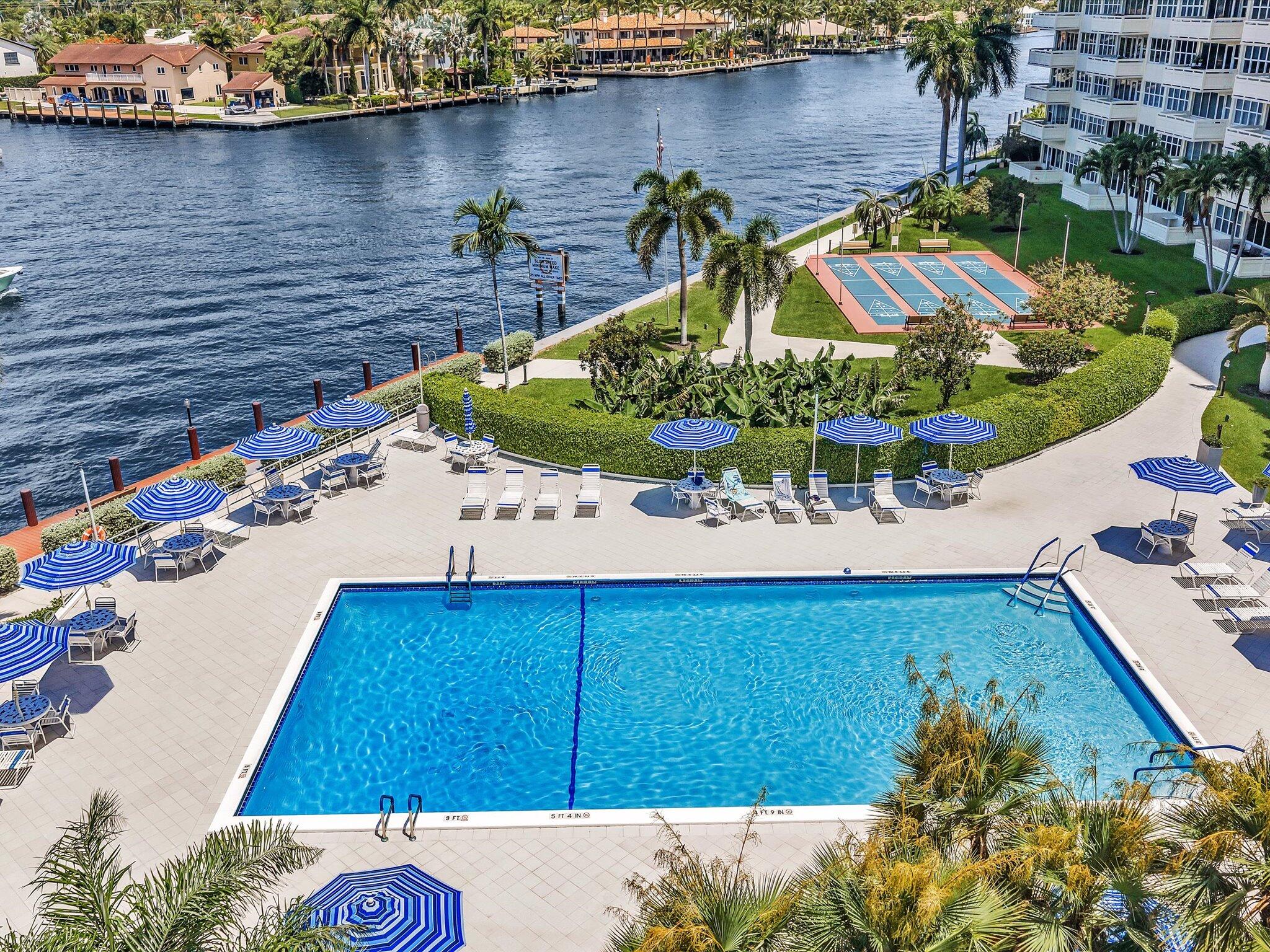 CORAL RIDGE TOWERS NORTH CO-OP - Residential