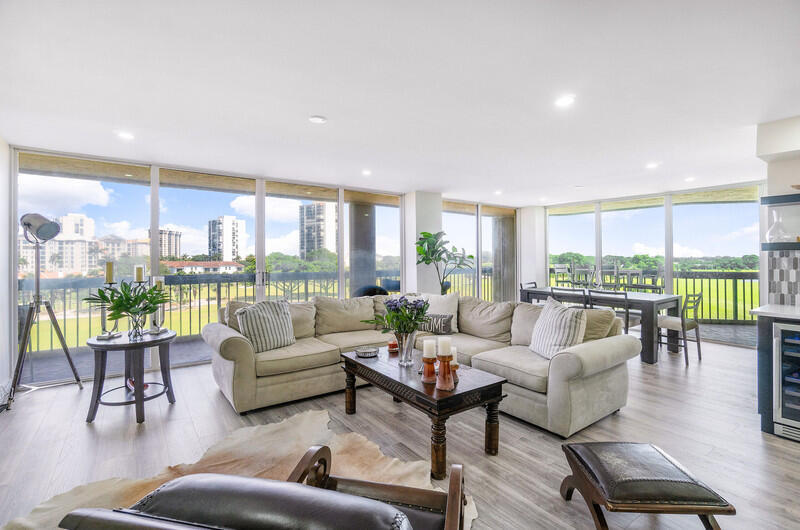 LANDS OF THE PRESIDENT/CONSULATE CONDO - Residential