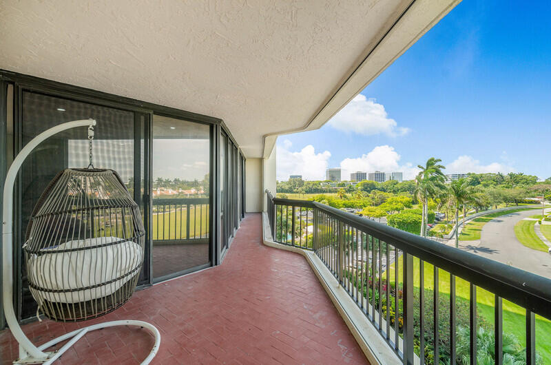 LANDS OF THE PRESIDENT/CONSULATE CONDO - Residential