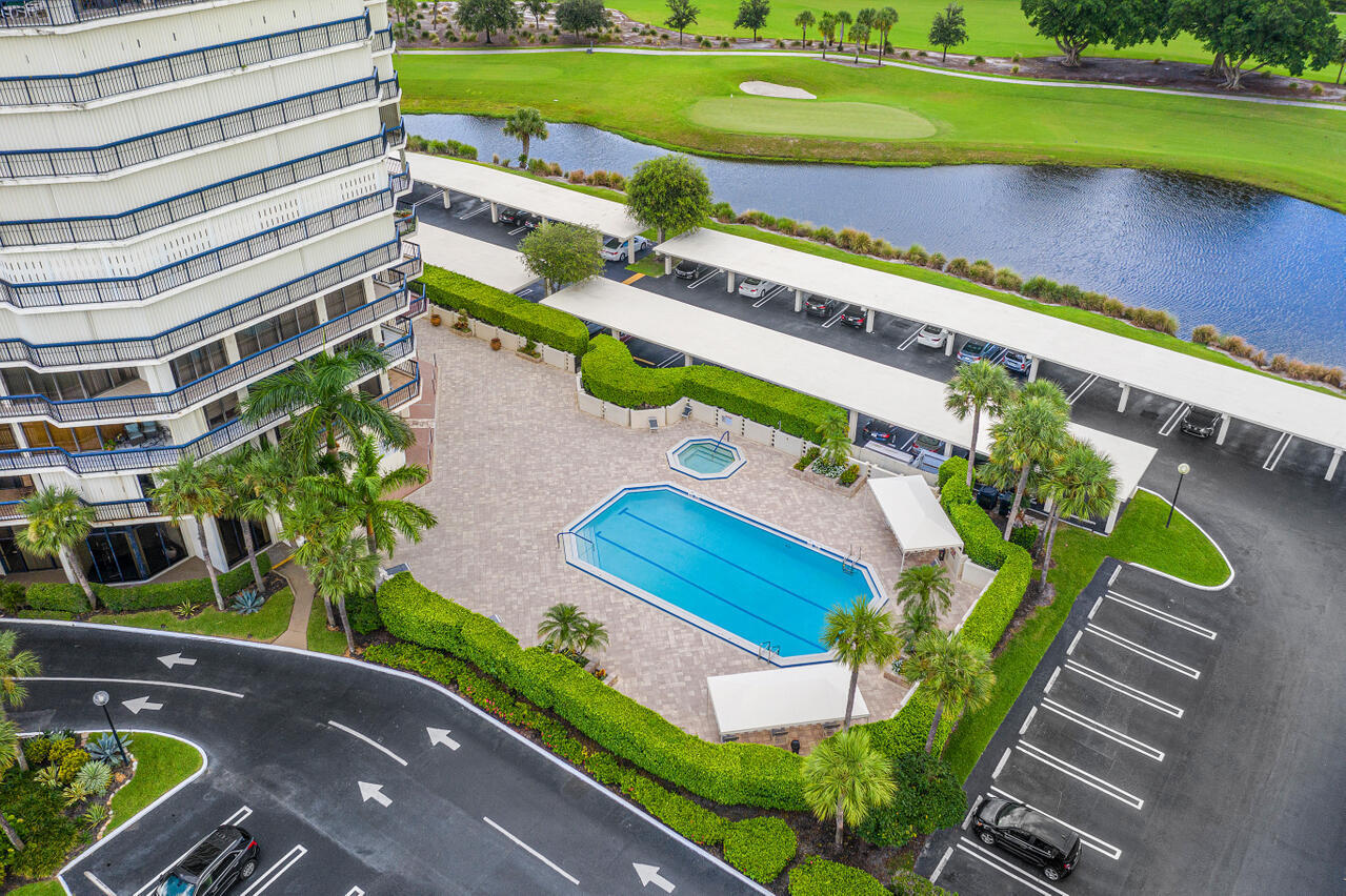 LANDS OF THE PRESIDENT/CONSULATE CONDO - Residential