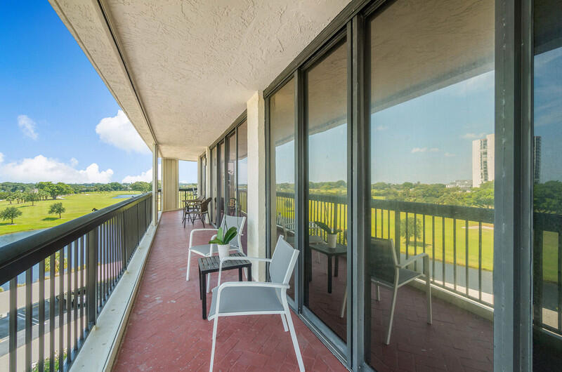 LANDS OF THE PRESIDENT/CONSULATE CONDO - Residential