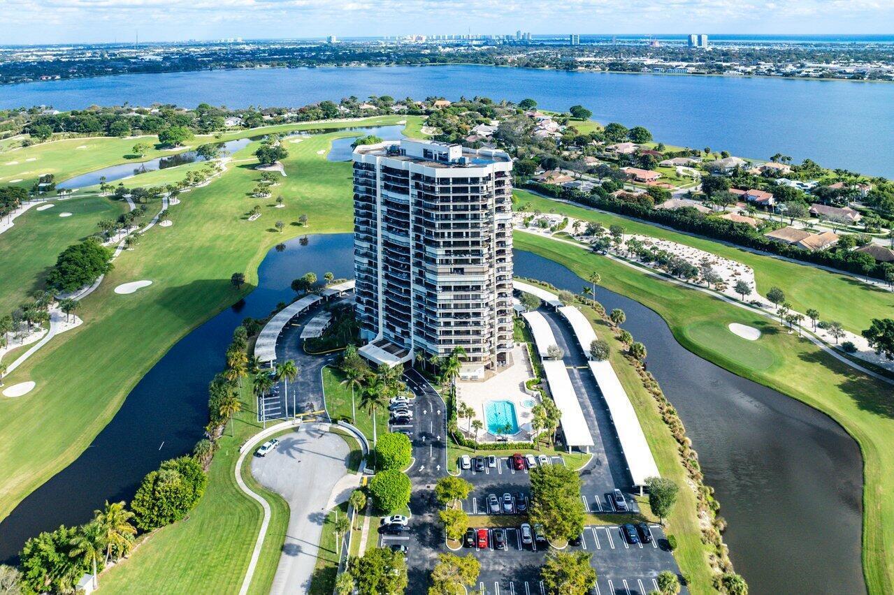 LANDS OF THE PRESIDENT/CONSULATE CONDO - Residential