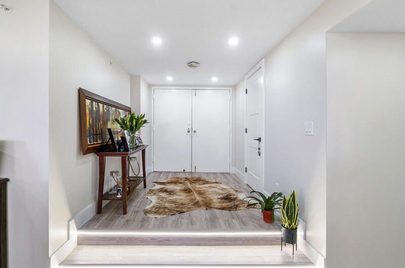 LANDS OF THE PRESIDENT/CONSULATE CONDO - Residential