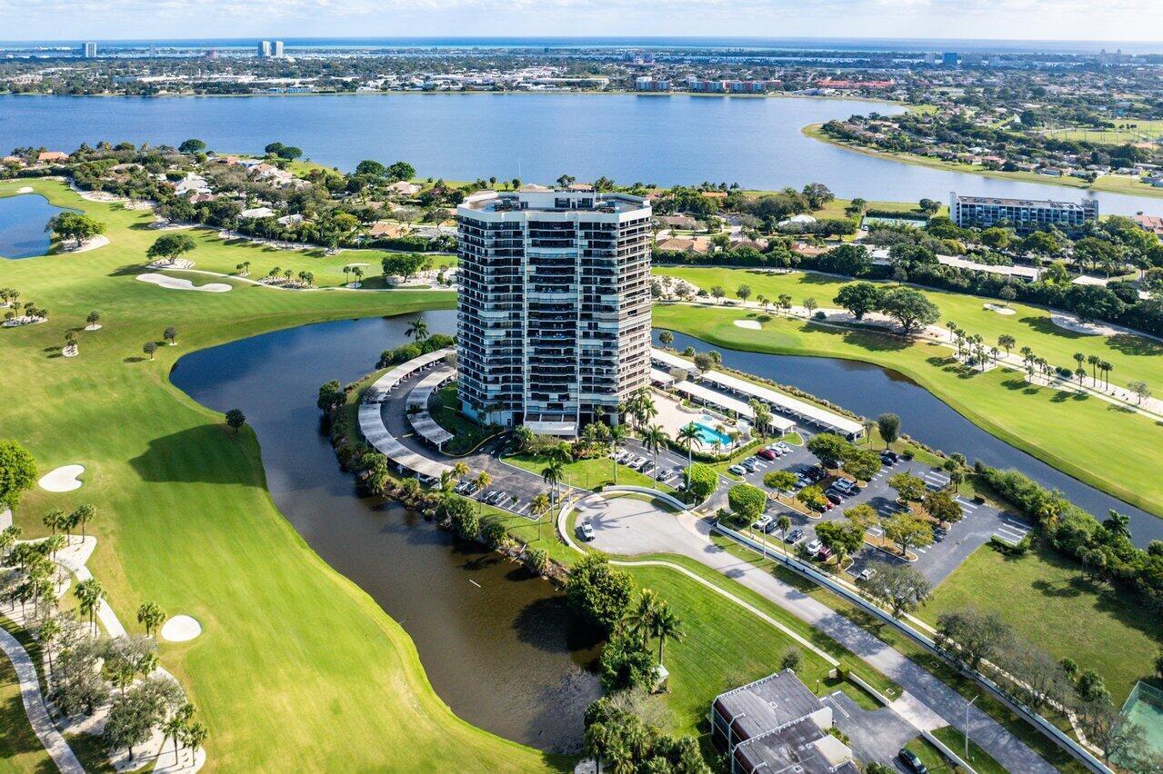 LANDS OF THE PRESIDENT/CONSULATE CONDO - Residential