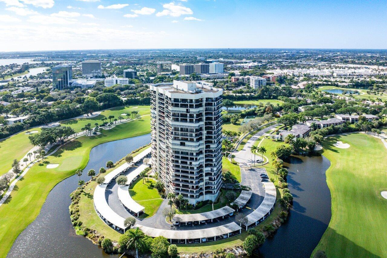 LANDS OF THE PRESIDENT/CONSULATE CONDO - Residential