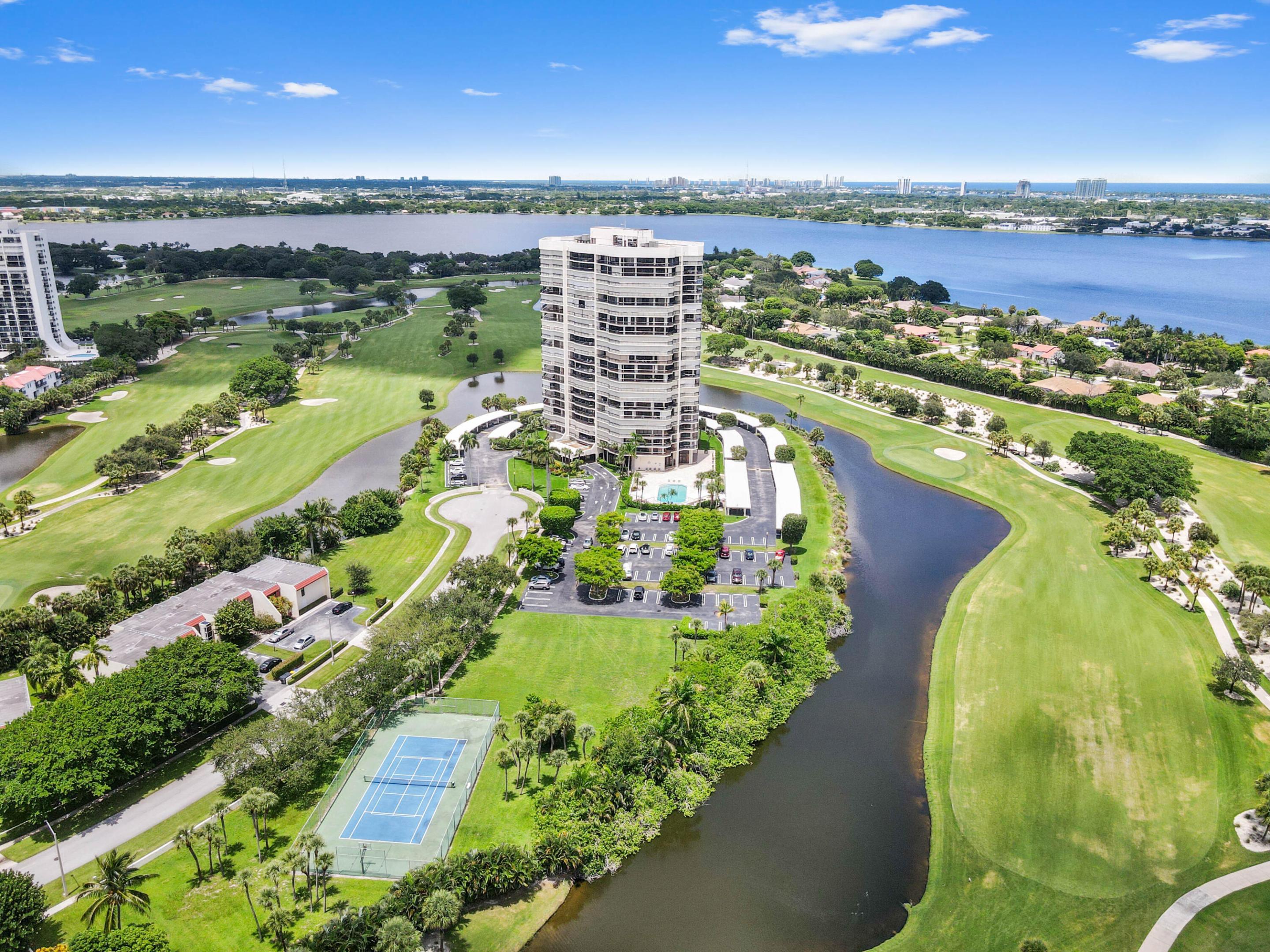 LANDS OF THE PRESIDENT/CONSULATE CONDO - Residential