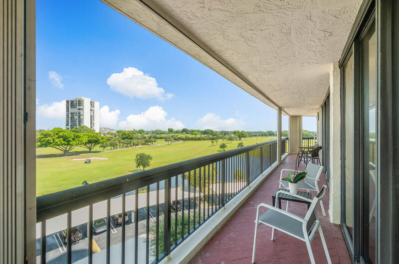 LANDS OF THE PRESIDENT/CONSULATE CONDO - Residential