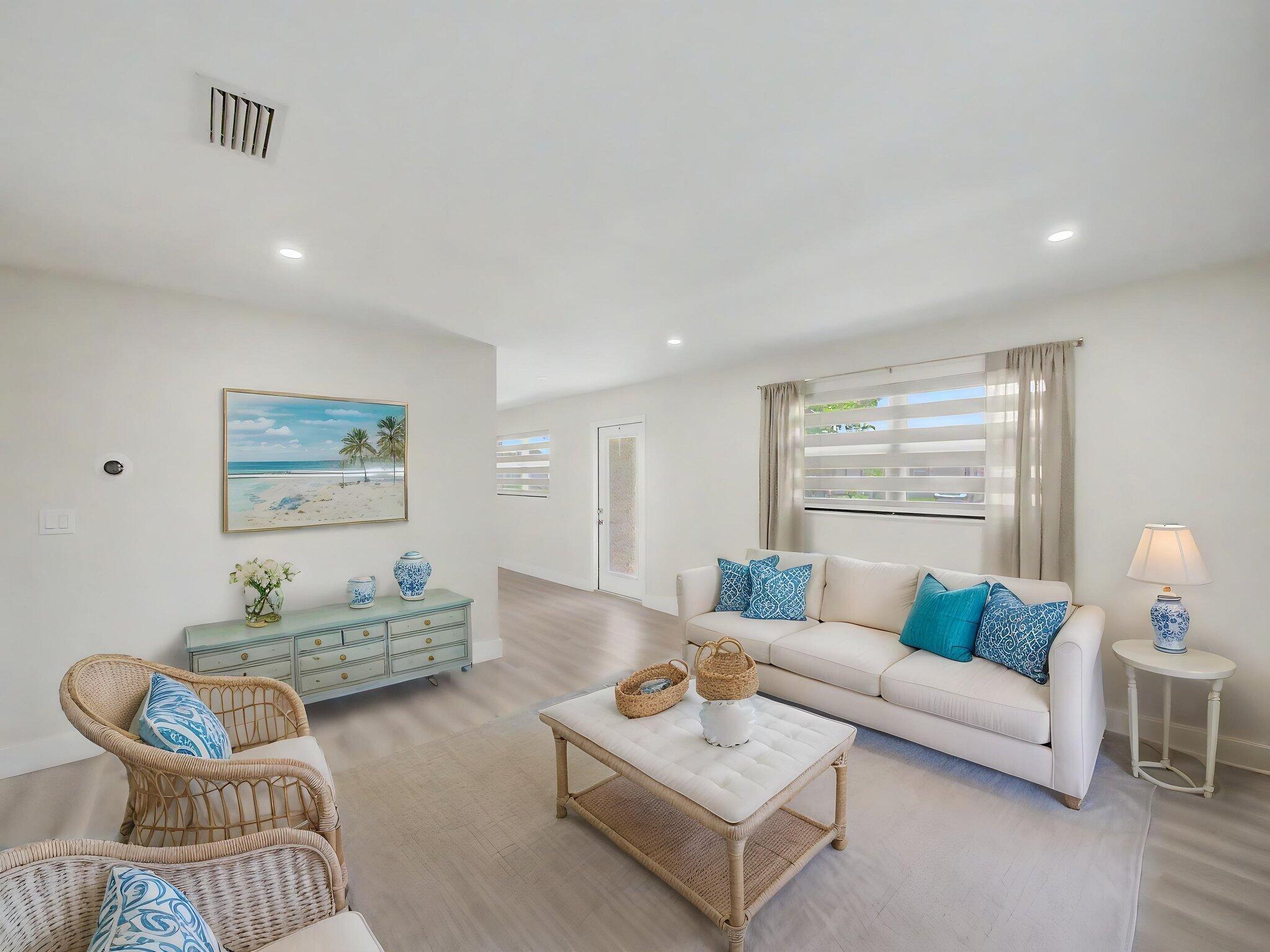 PALM BEACH SQUARE UNIT 1 - Residential