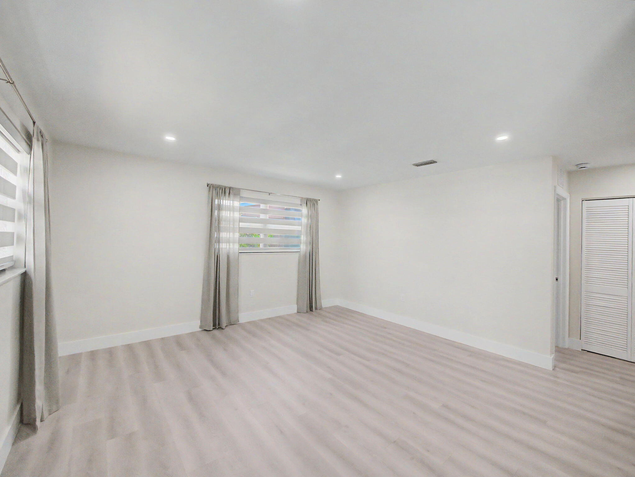 PALM BEACH SQUARE UNIT 1 - Residential