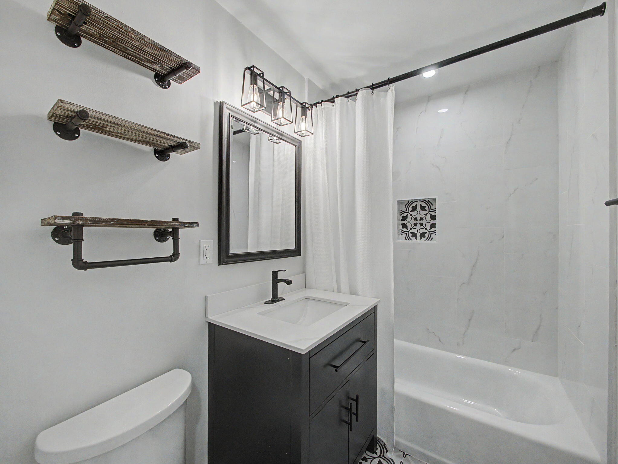 PALM BEACH SQUARE UNIT 1 - Residential