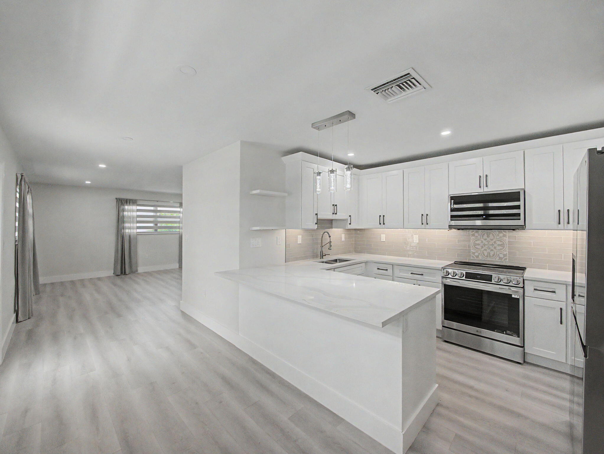 PALM BEACH SQUARE UNIT 1 - Residential