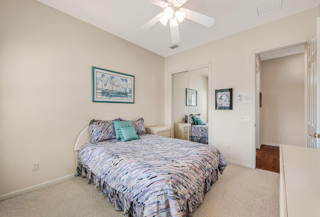 VALENCIA SHORES - Residential