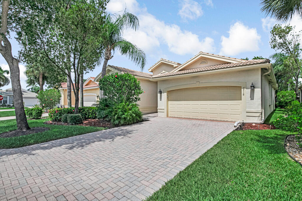 VALENCIA SHORES - Residential