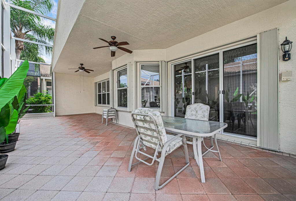 VALENCIA SHORES - Residential