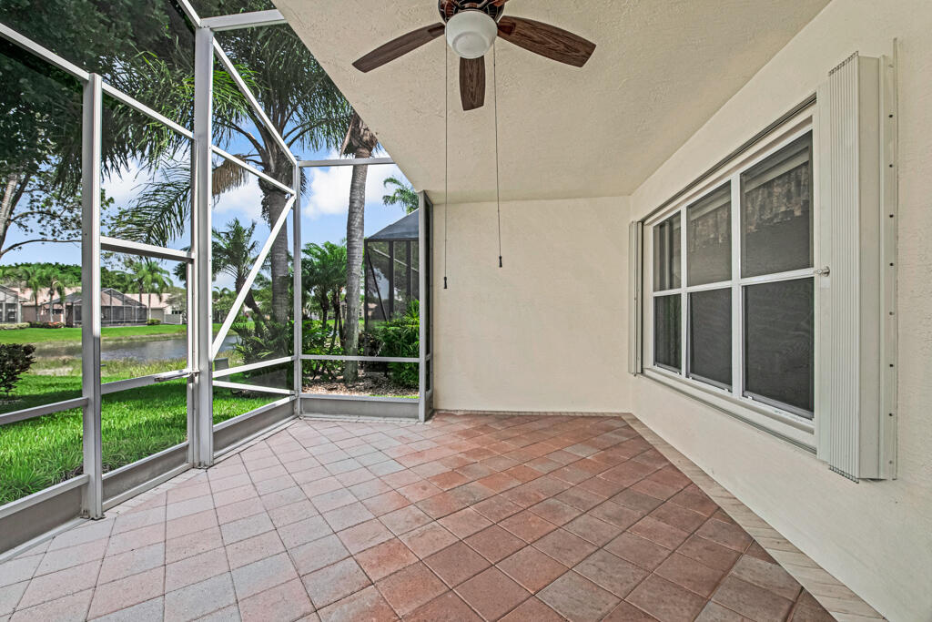VALENCIA SHORES - Residential