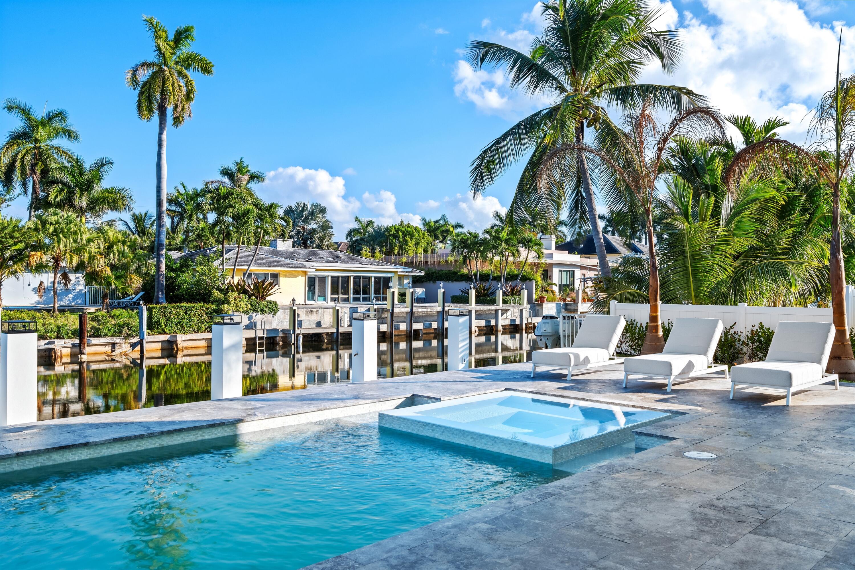 TROPIC ISLE - Residential
