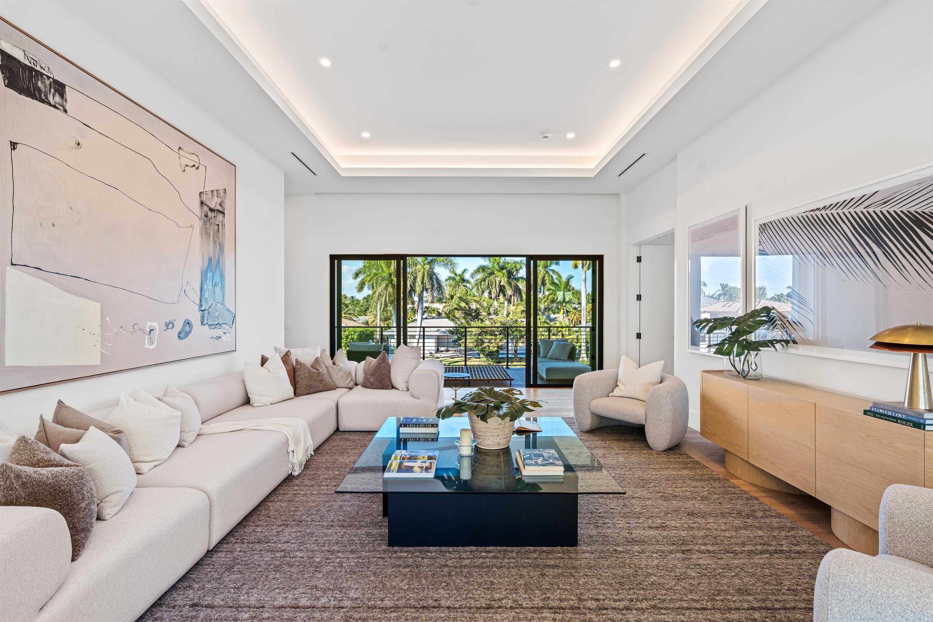 TROPIC ISLE - Residential