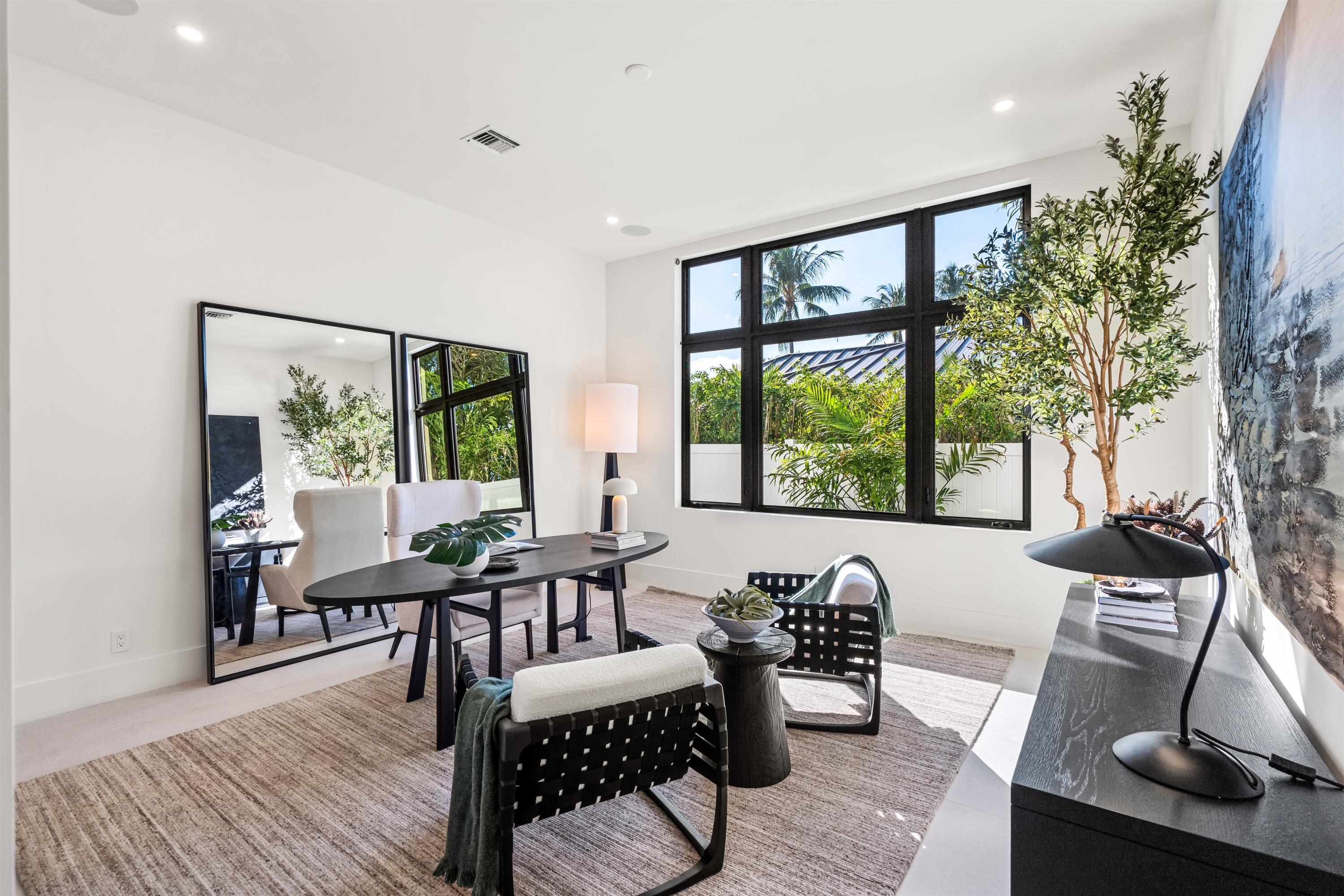 TROPIC ISLE - Residential