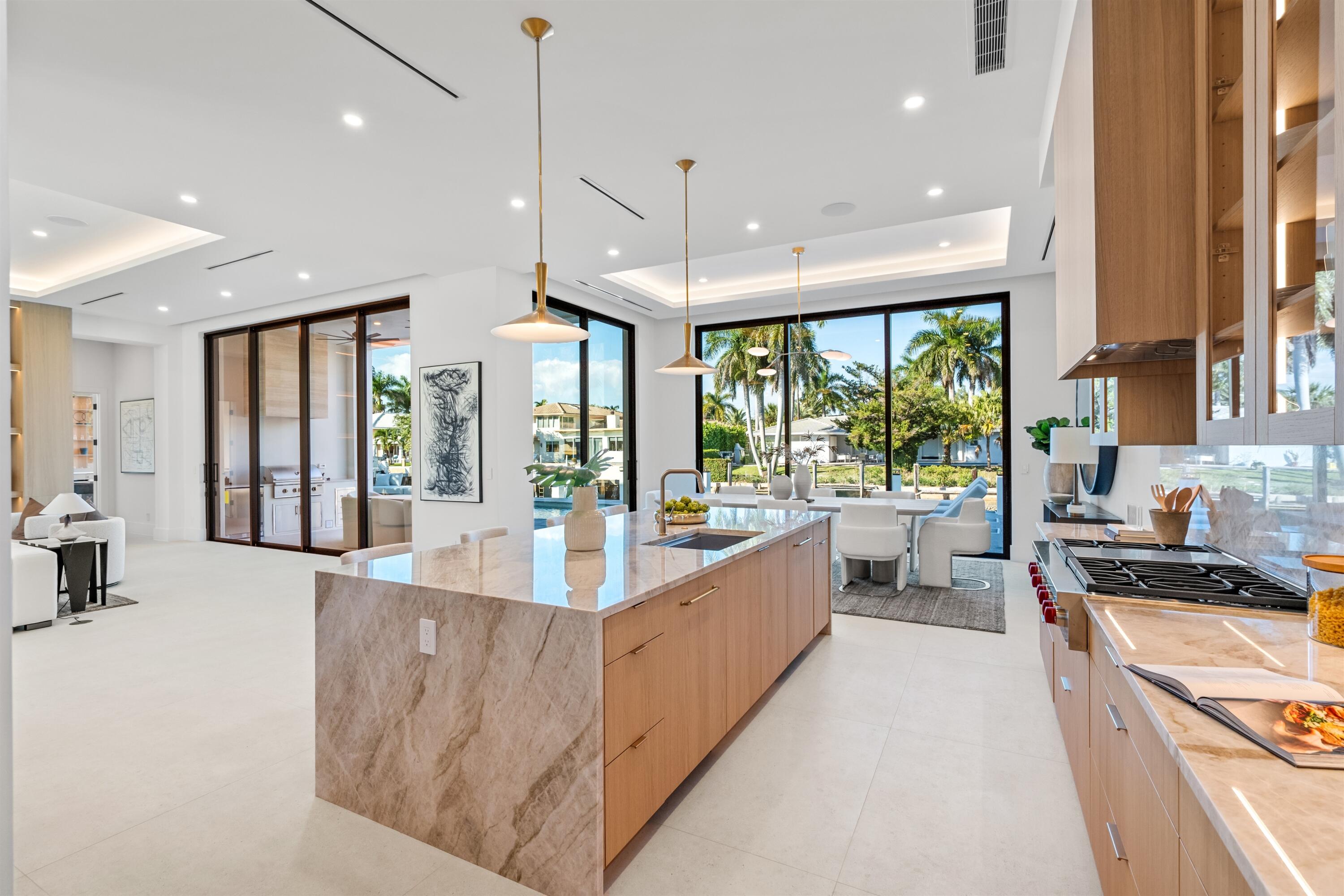 TROPIC ISLE - Residential