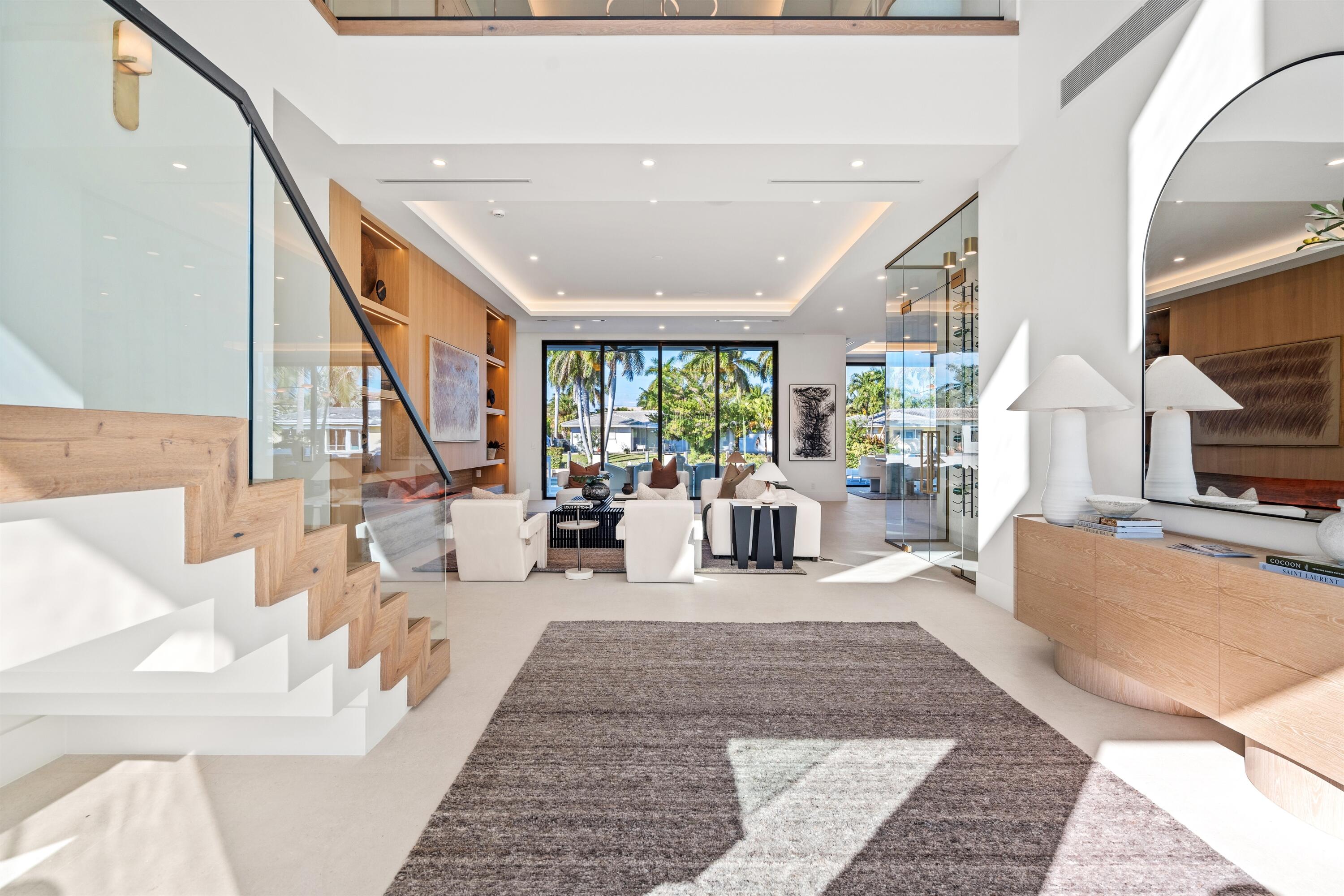 TROPIC ISLE - Residential
