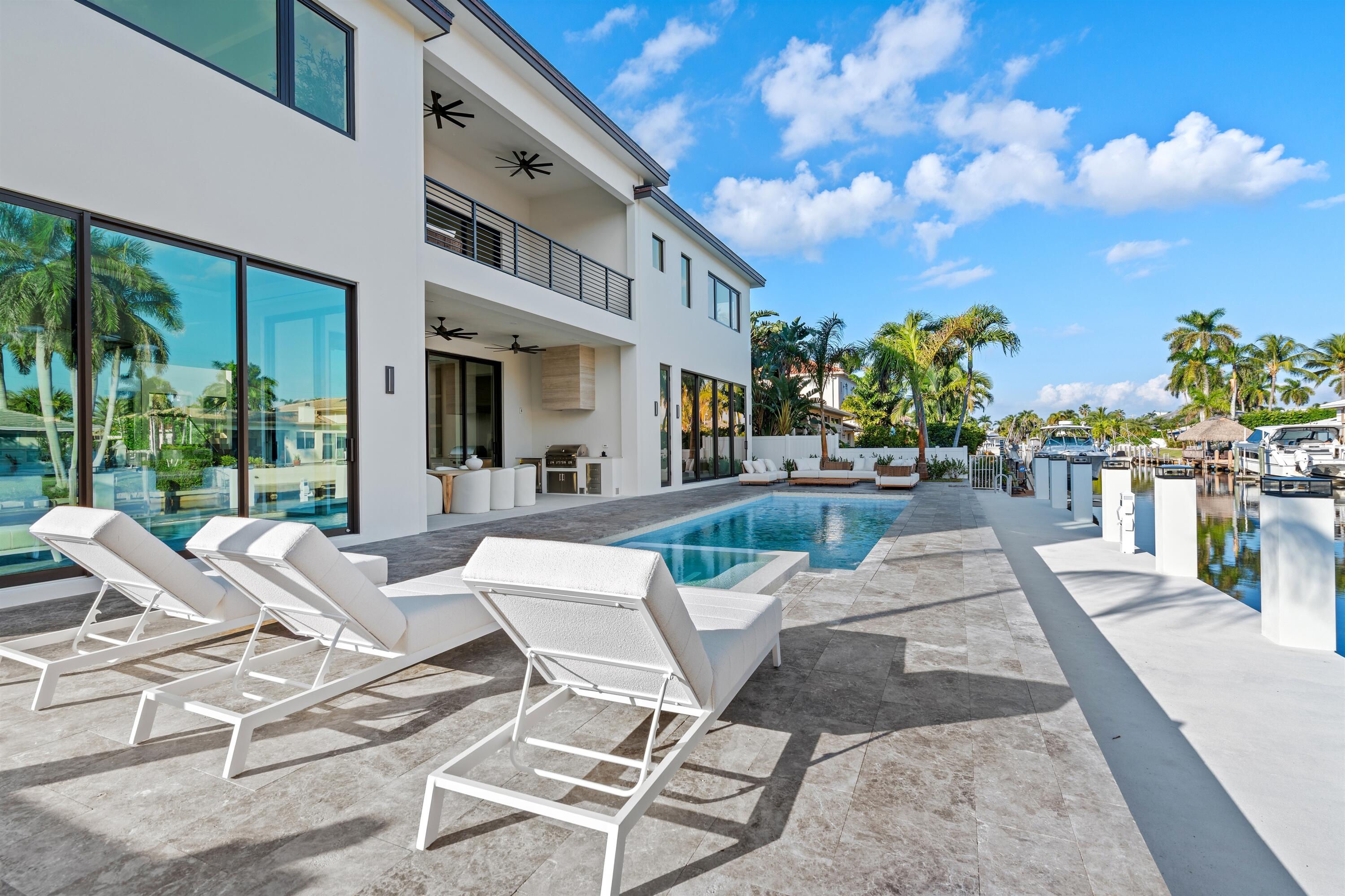 TROPIC ISLE - Residential