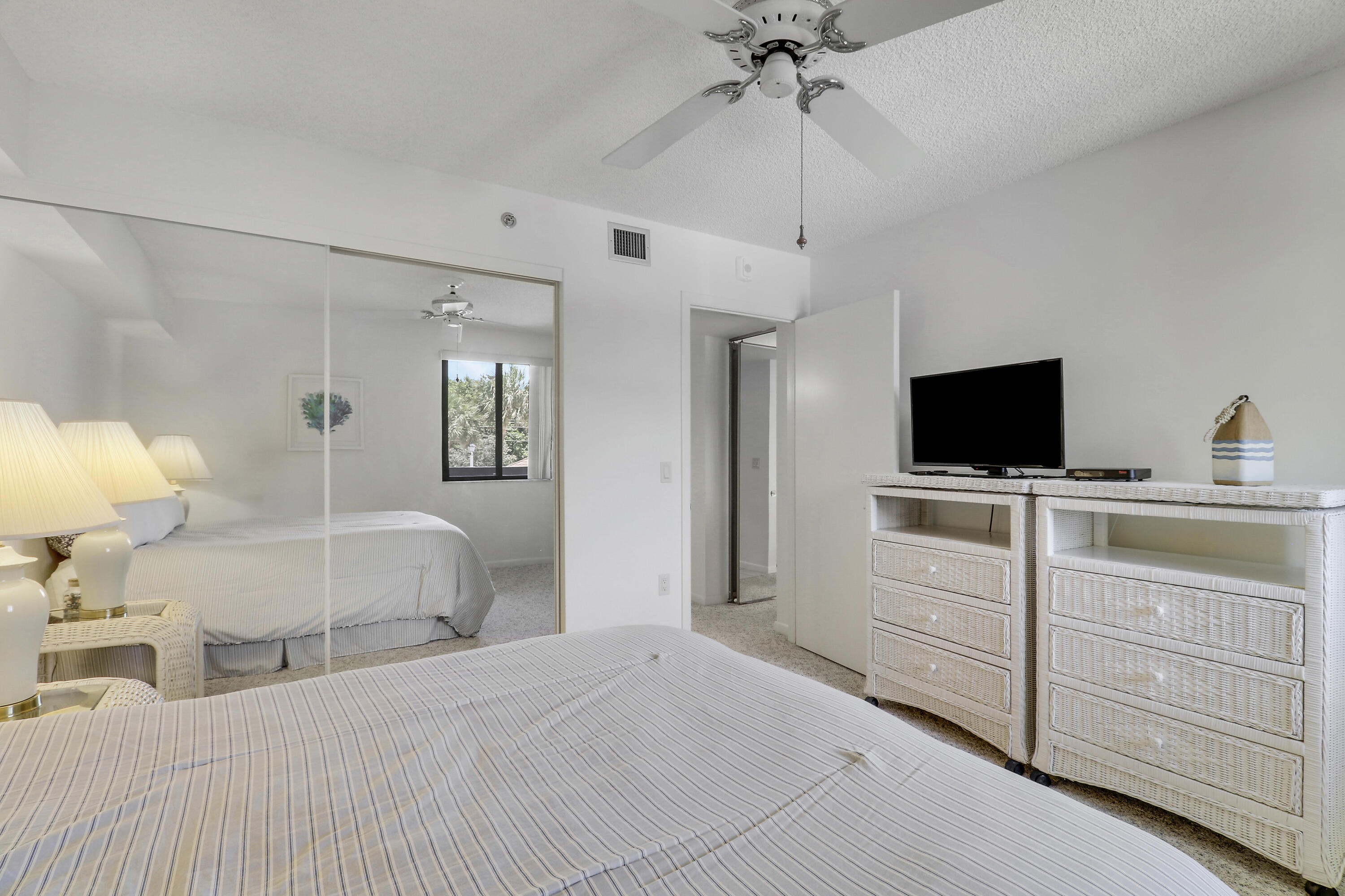 OCEAN AT THE BLUFFS SOUTH - Residential Lease