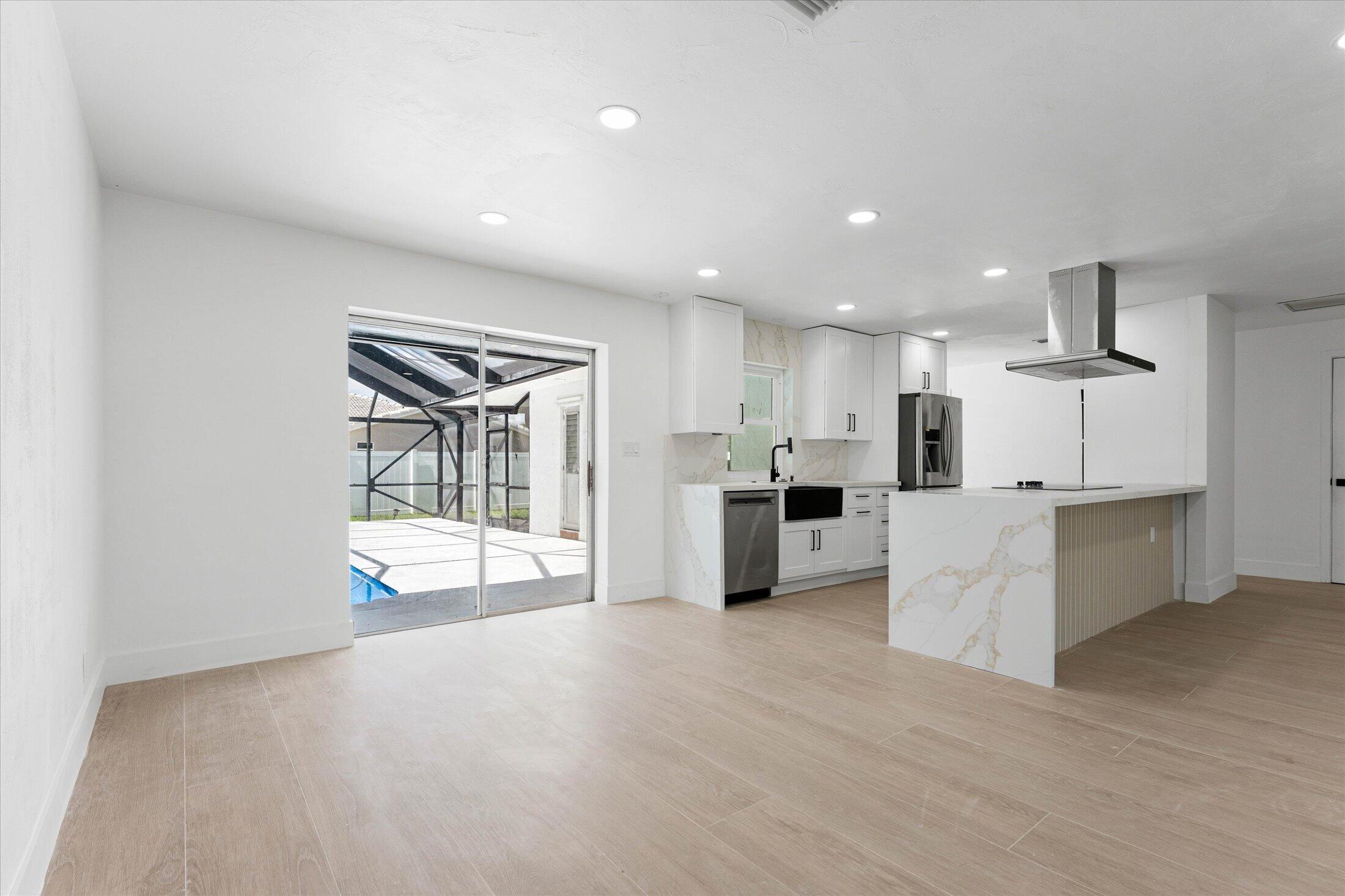 COUNTRY CLUB VILLAGE SEC C - Residential Lease