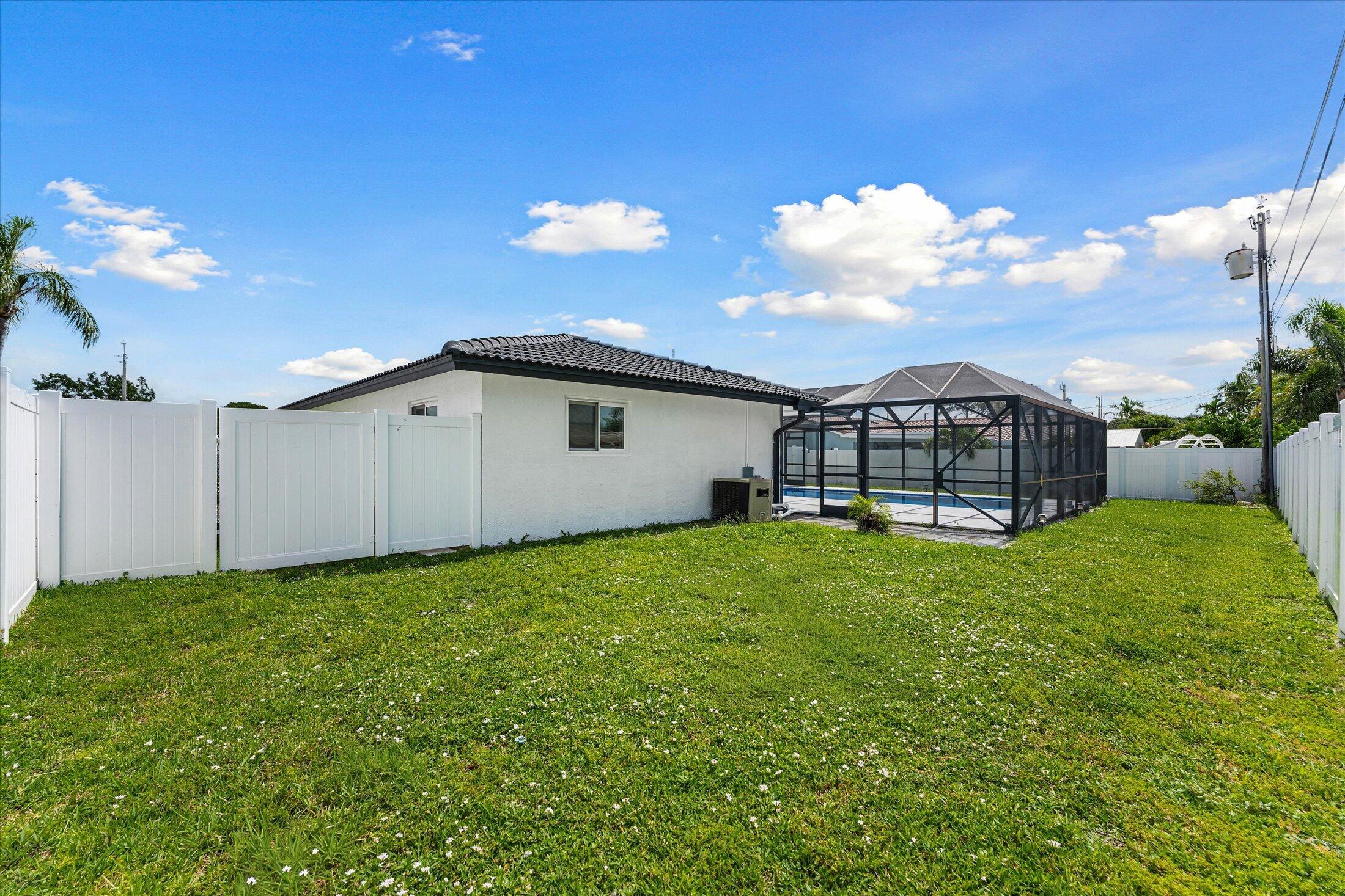 COUNTRY CLUB VILLAGE SEC C - Residential Lease