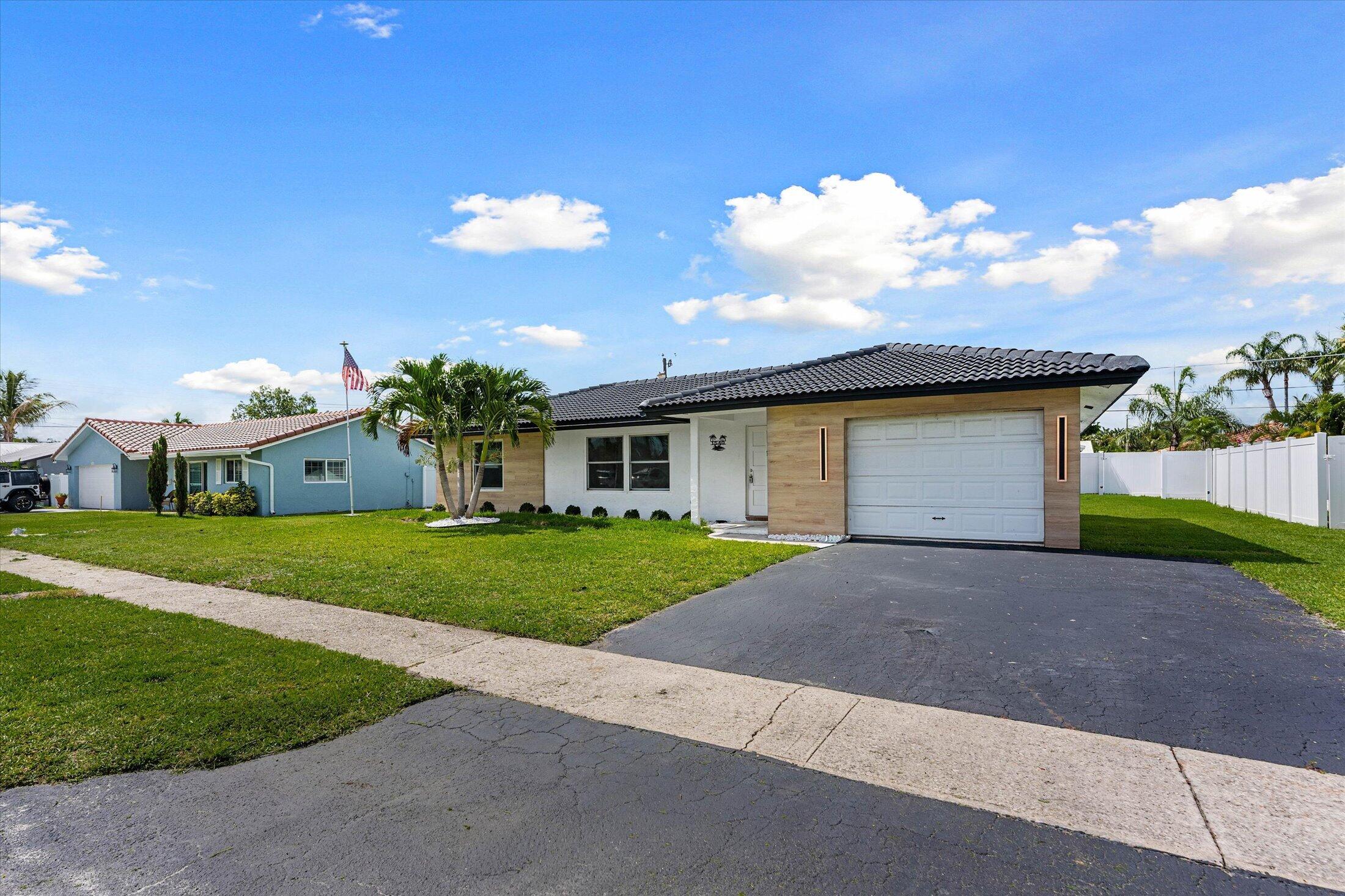 COUNTRY CLUB VILLAGE SEC C - Residential Lease