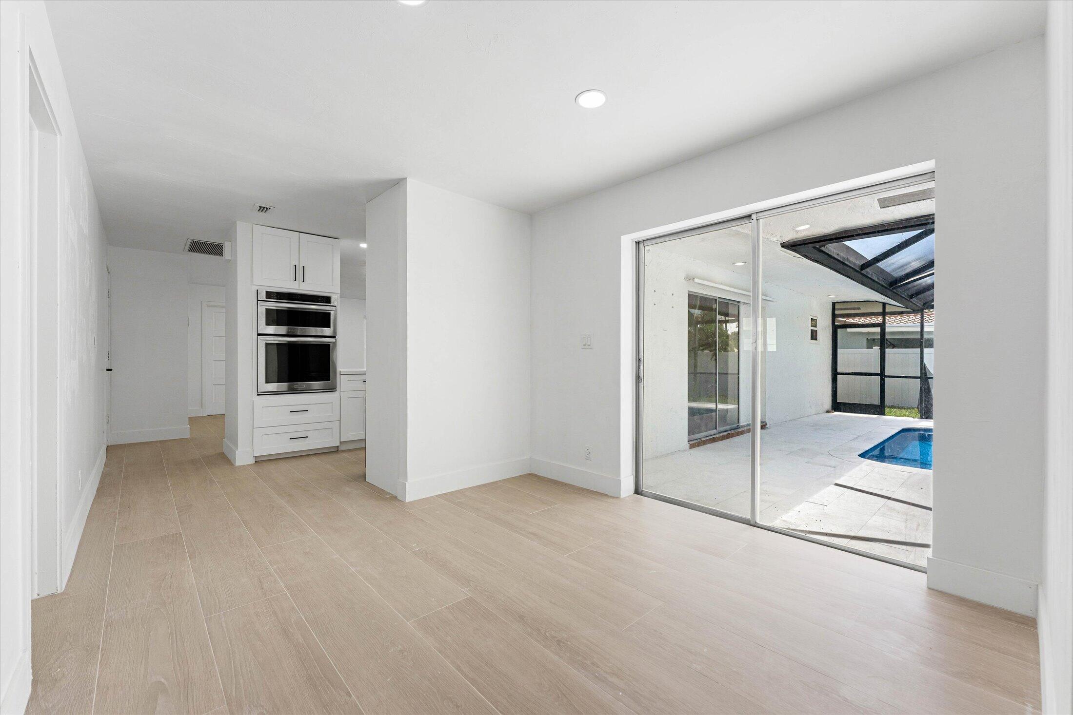 COUNTRY CLUB VILLAGE SEC C - Residential Lease