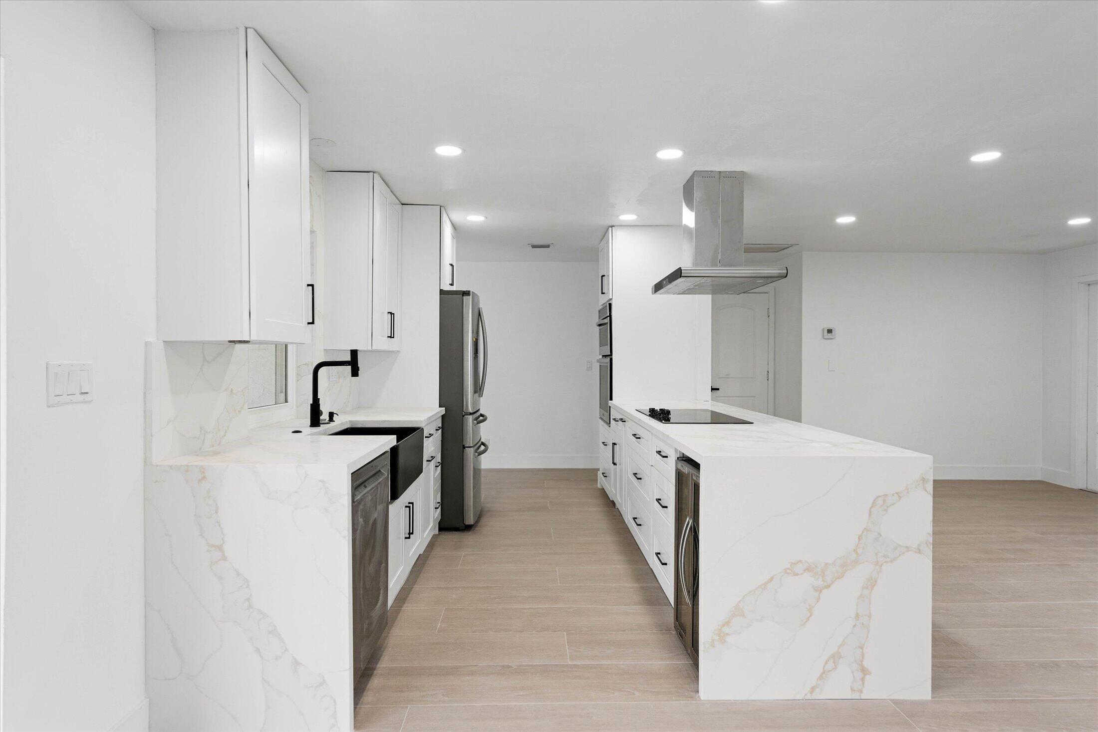 COUNTRY CLUB VILLAGE SEC C - Residential Lease