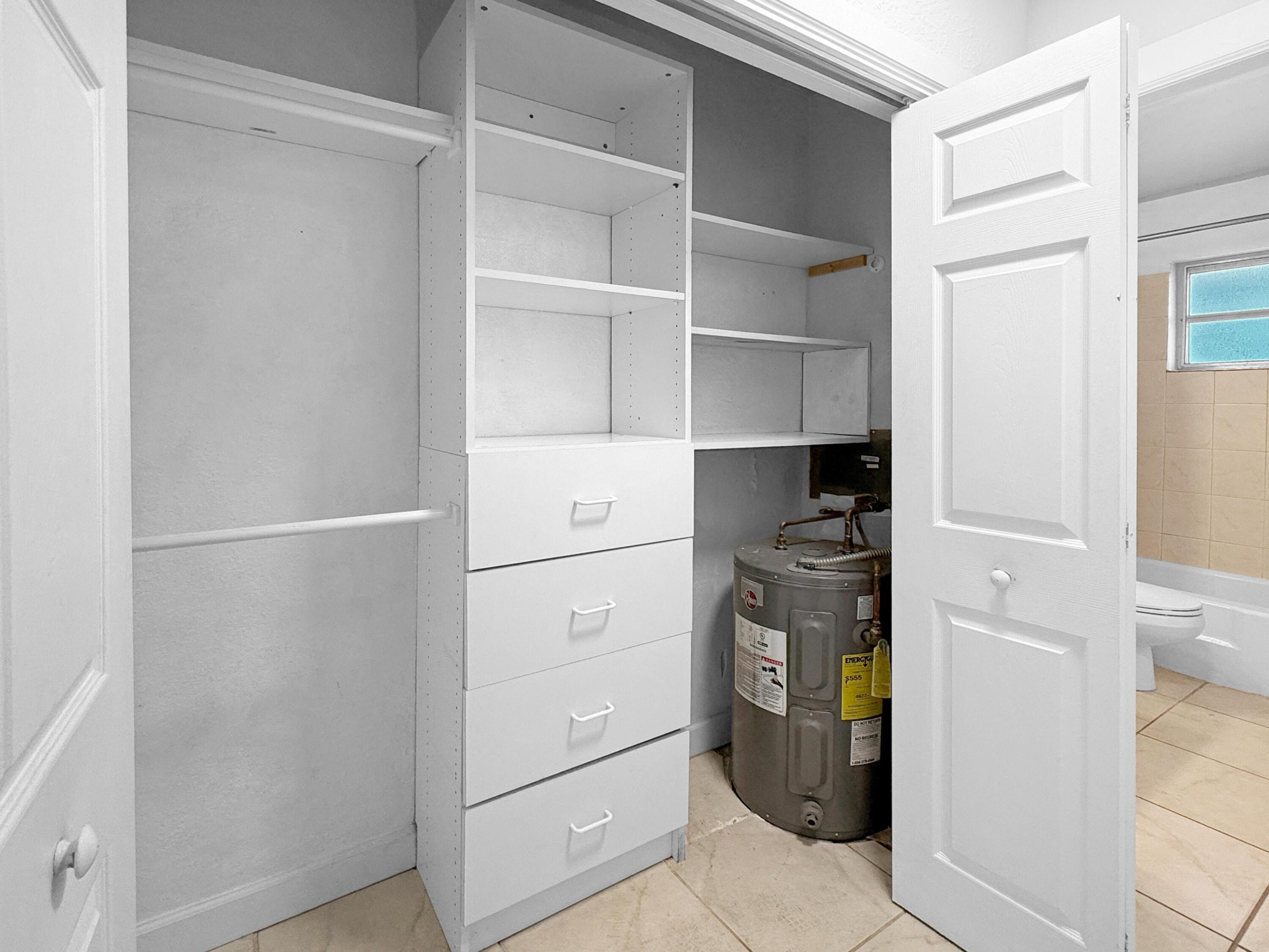 WILTON VILLAGE CONDO - Residential