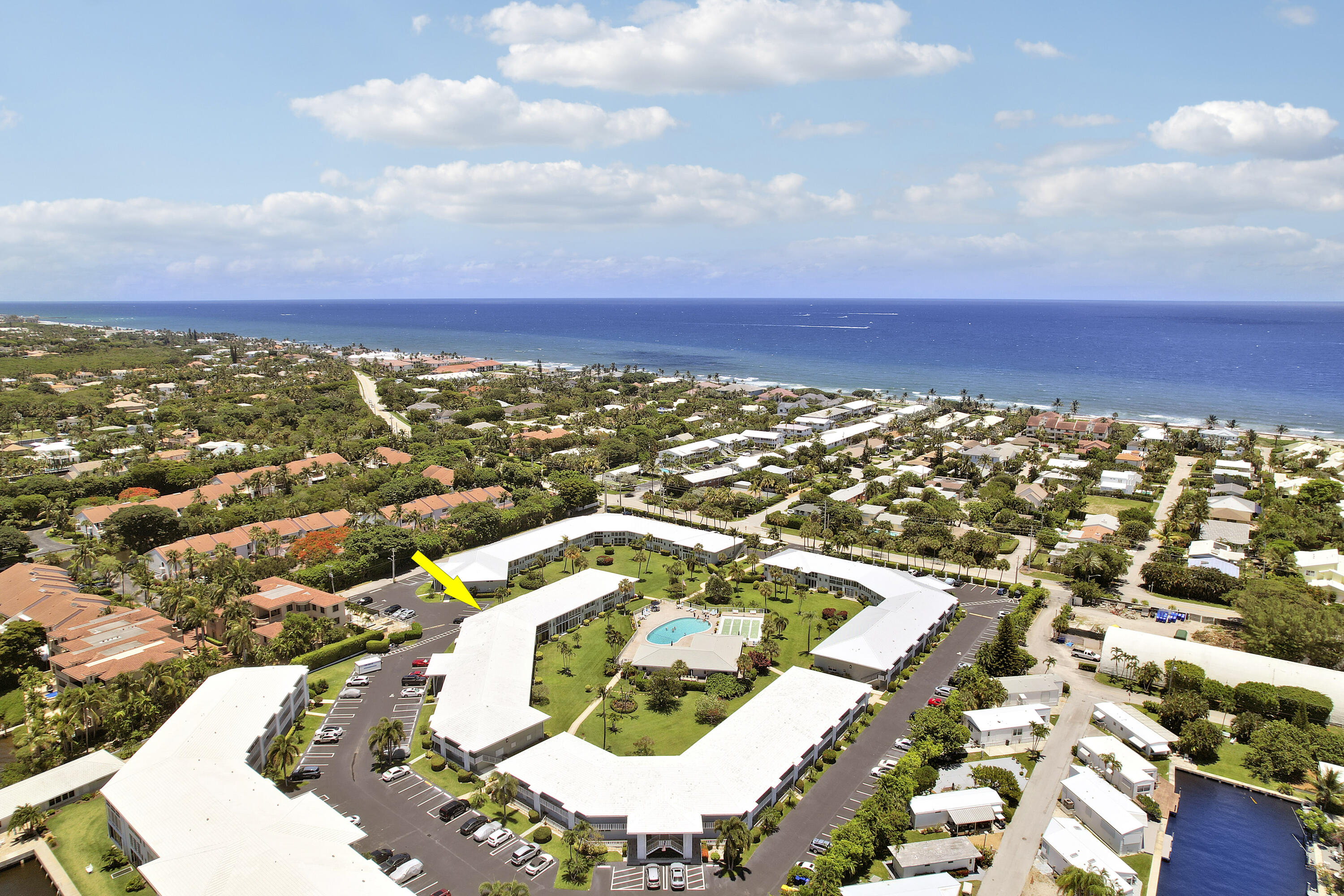 QUEENS COVE HOUSE CONDO - Residential