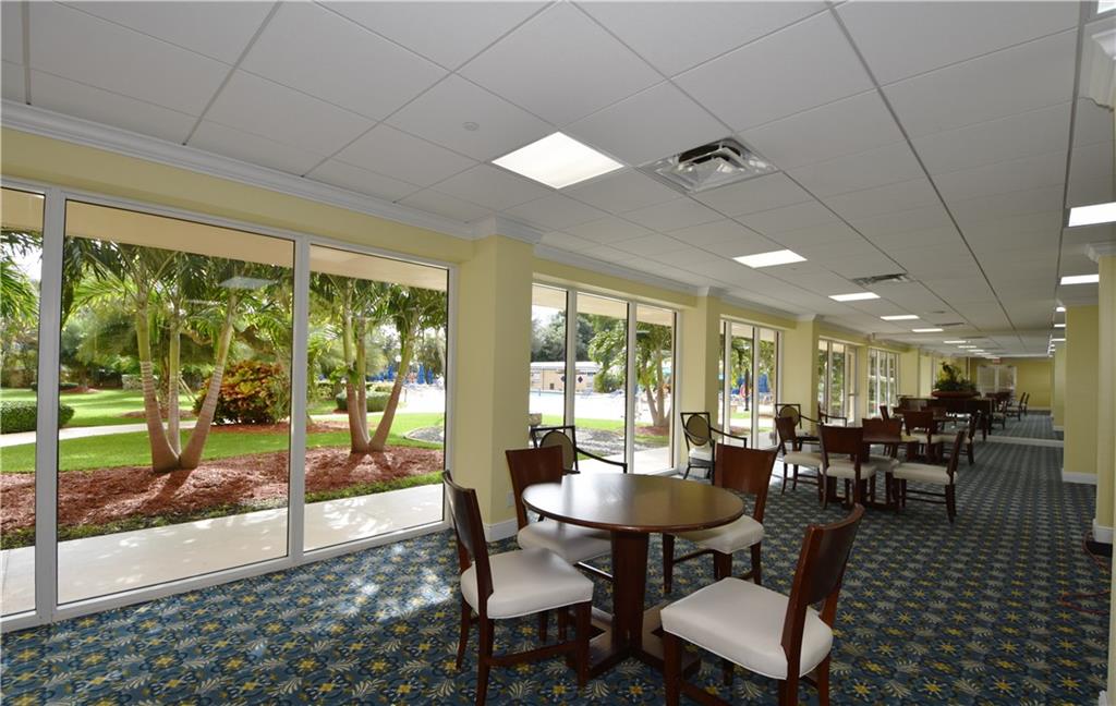 Coral Ridge Towers South - Residential