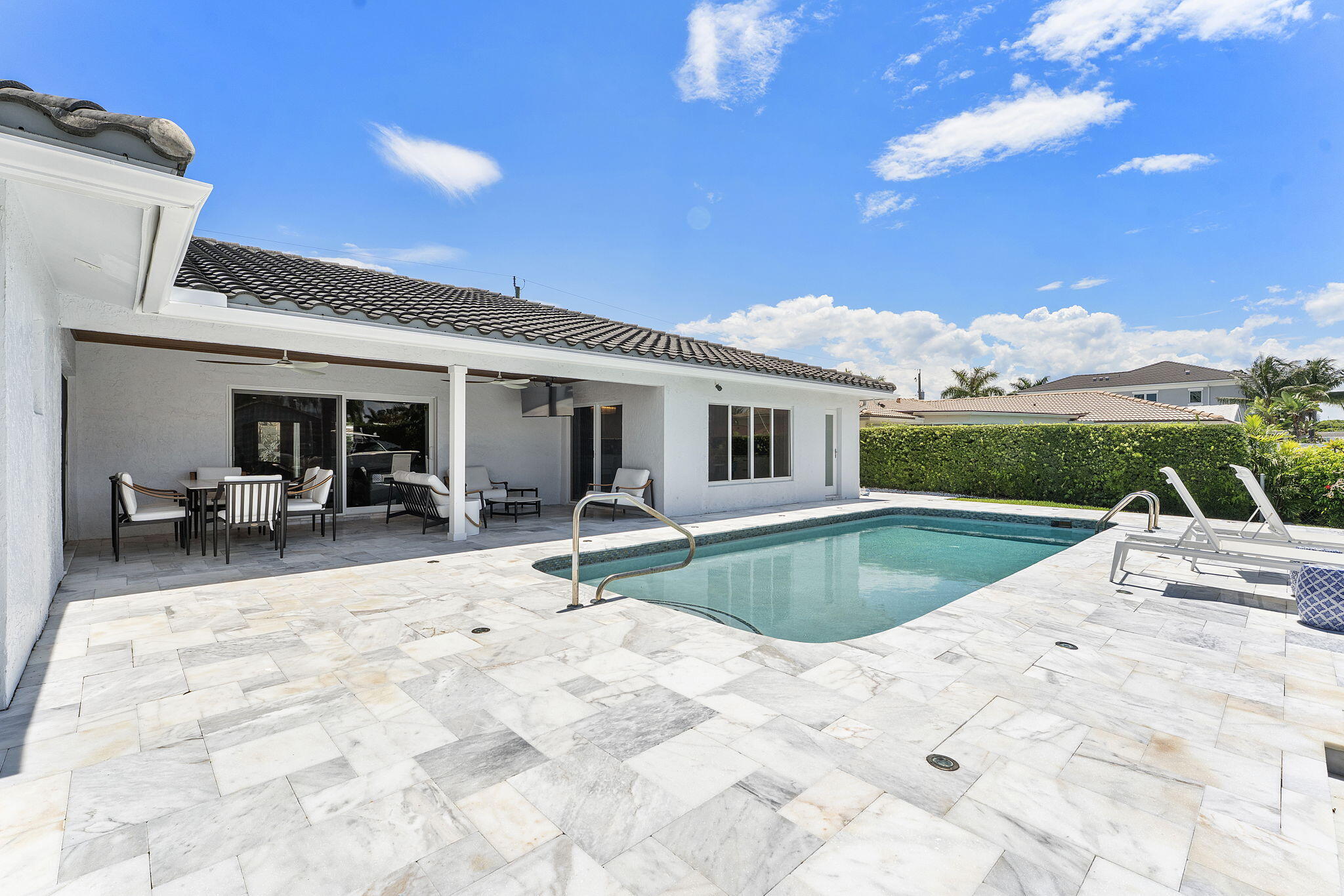 BEL MARRA - Residential Lease