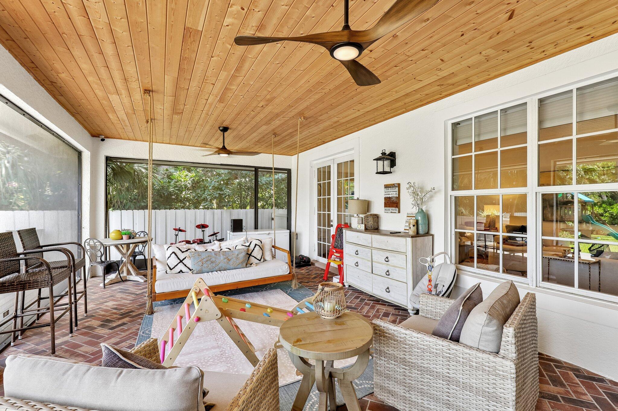 NORTH LAKE WORTH - Residential