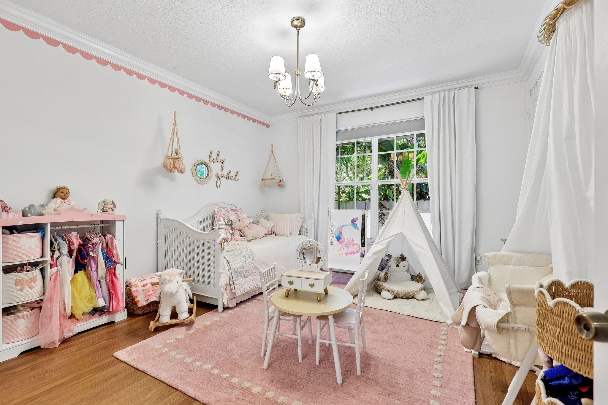 NORTH LAKE WORTH - Residential