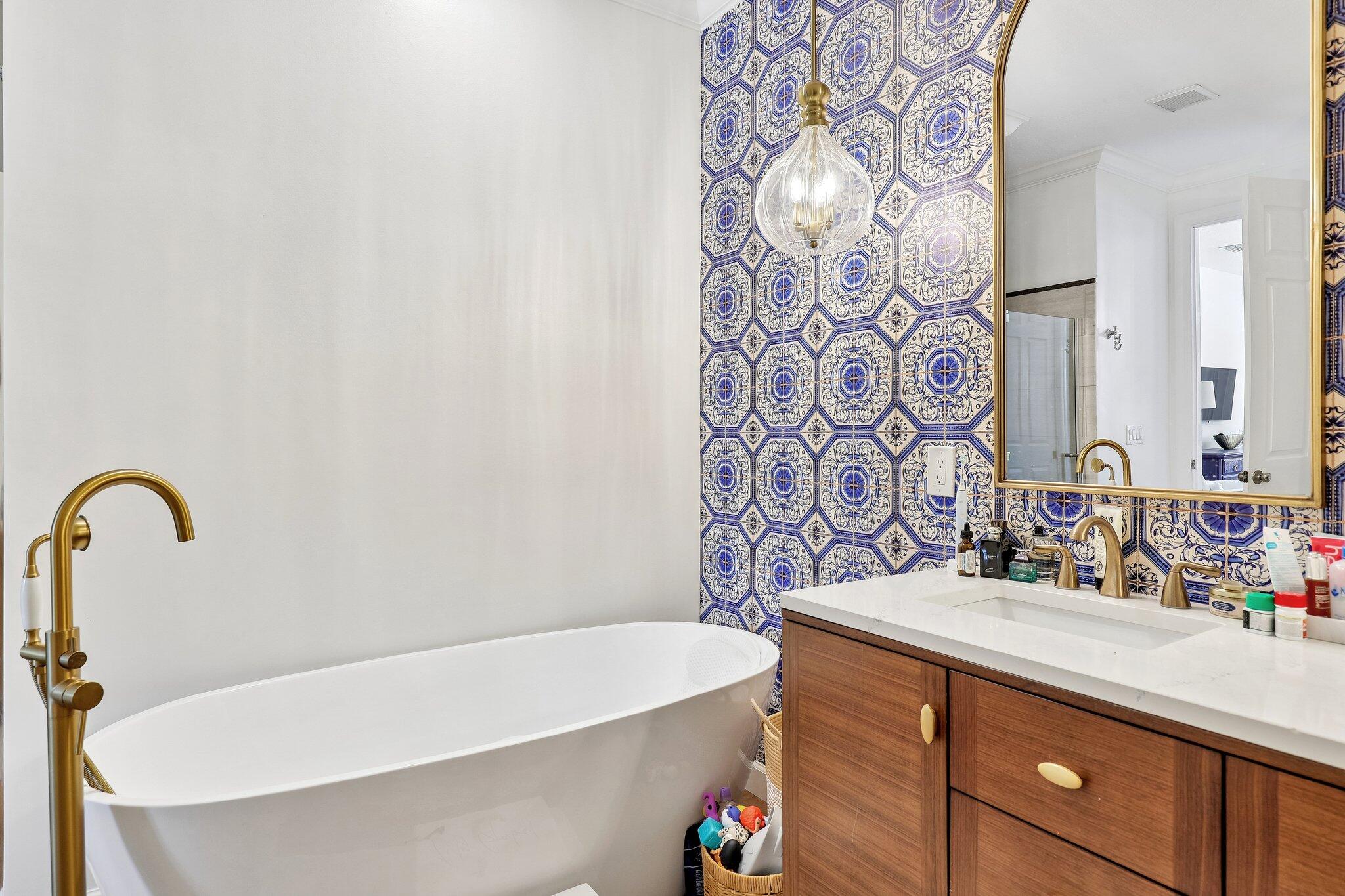NORTH LAKE WORTH - Residential