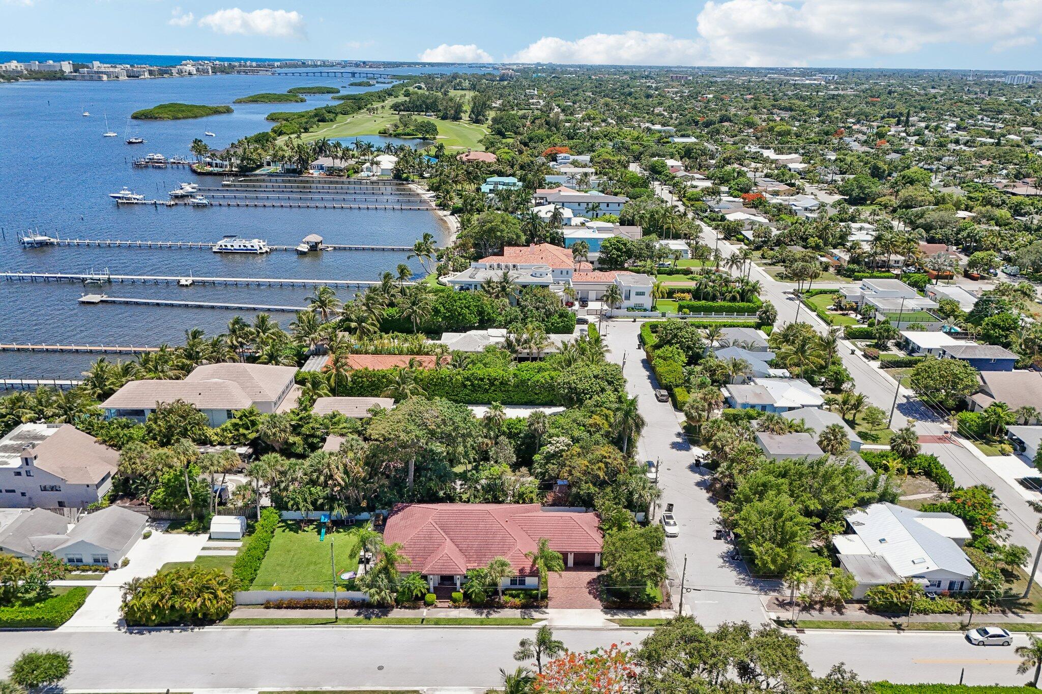 NORTH LAKE WORTH - Residential