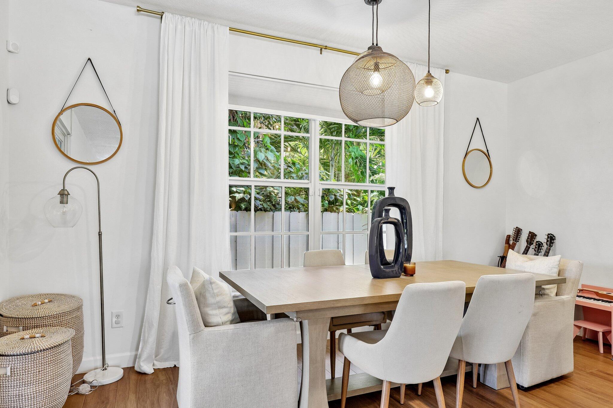 NORTH LAKE WORTH - Residential