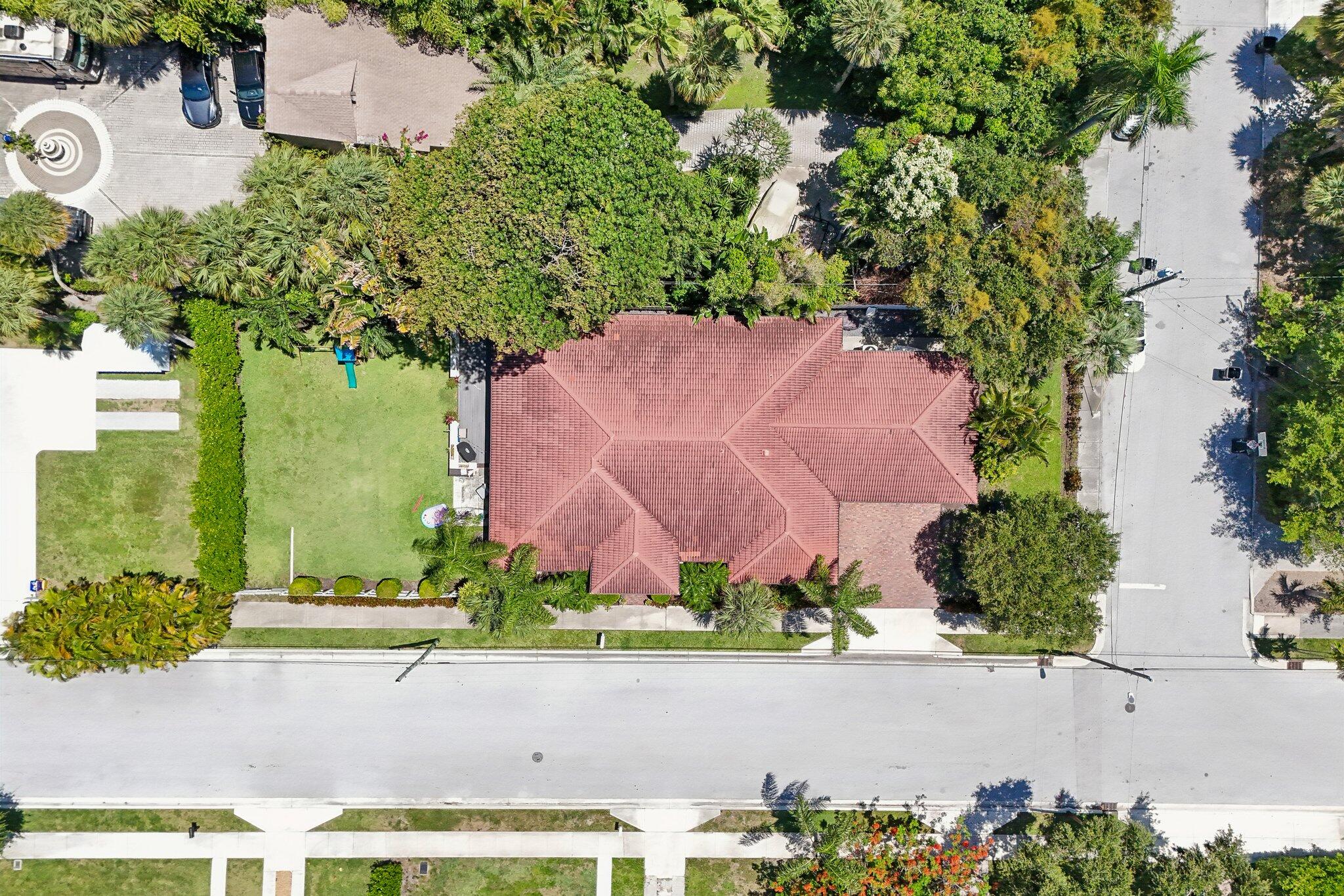 NORTH LAKE WORTH - Residential