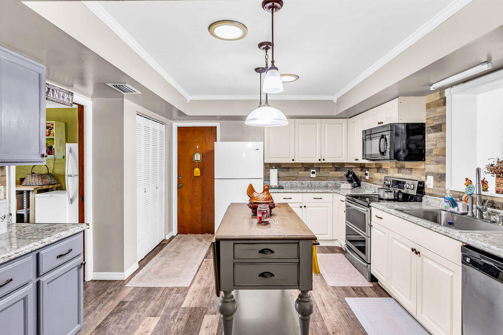 METES AND BOUNDS - Residential