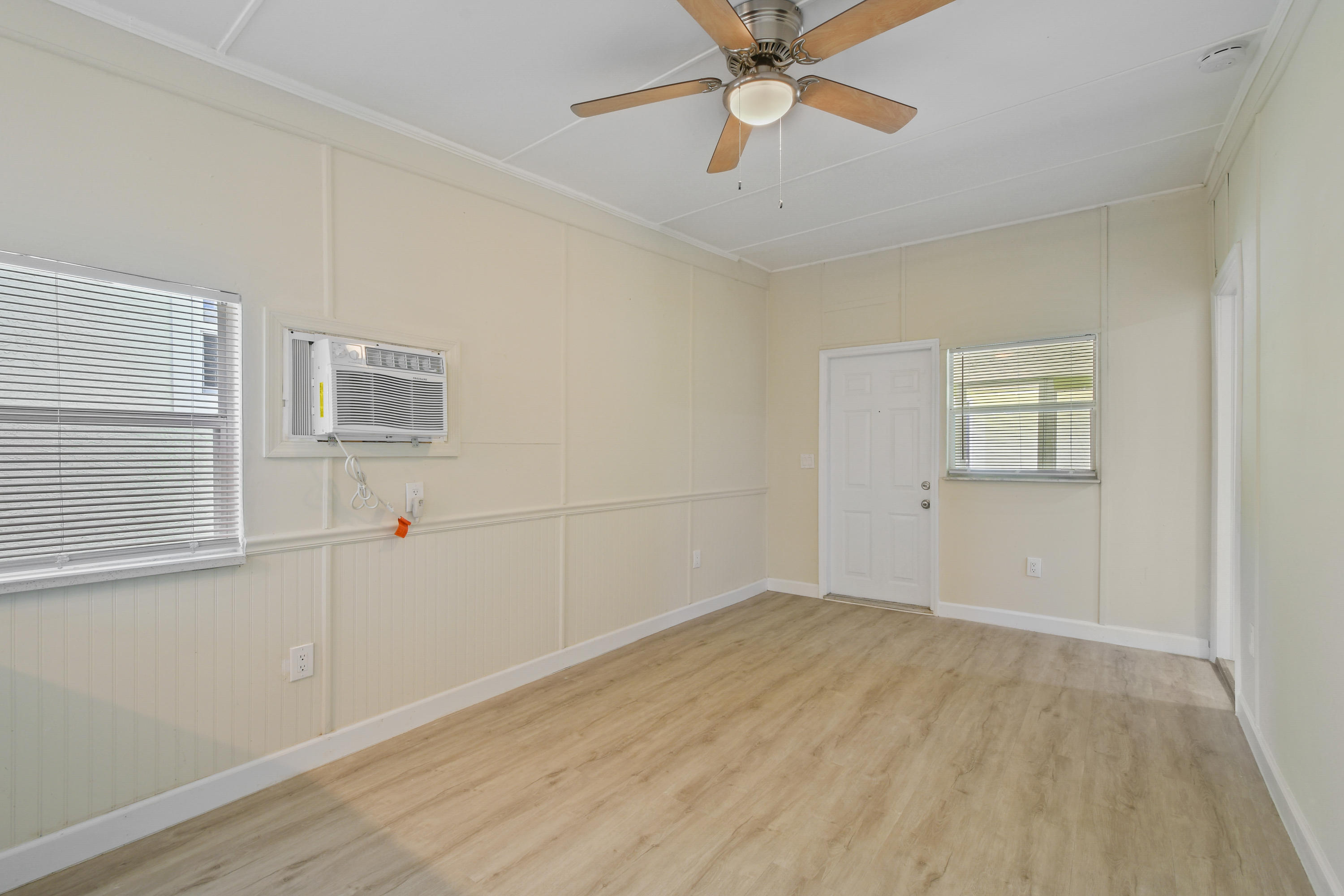 SOUTHBORO PARK - Residential Lease