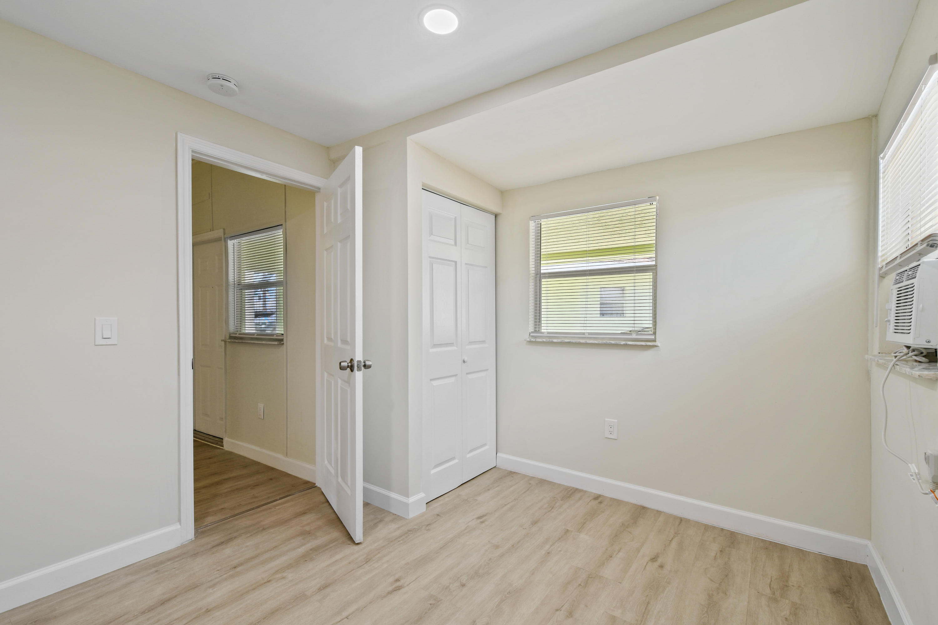 SOUTHBORO PARK - Residential Lease