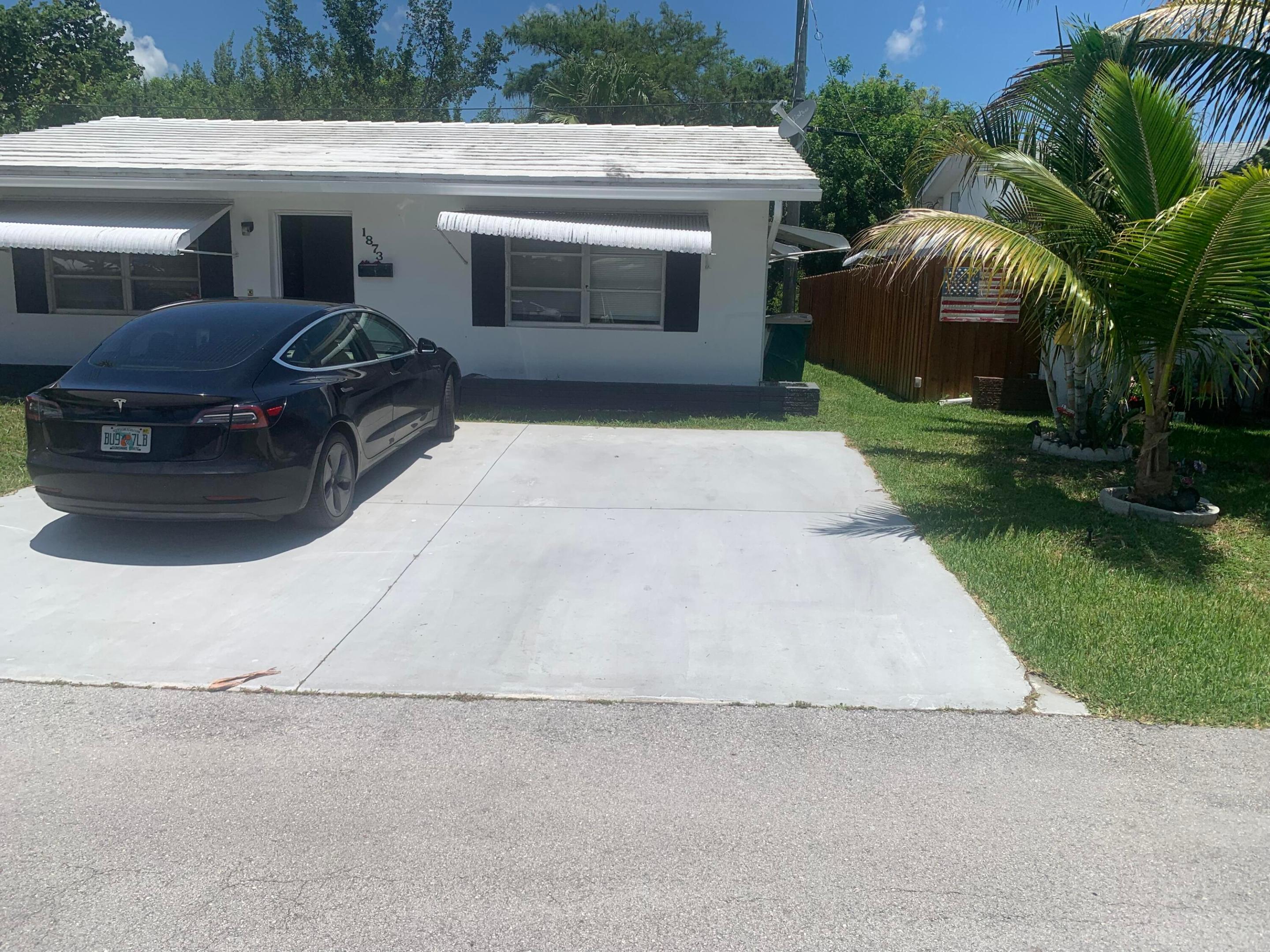 TAMARAC LAKES SECOND SEC - Residential Lease